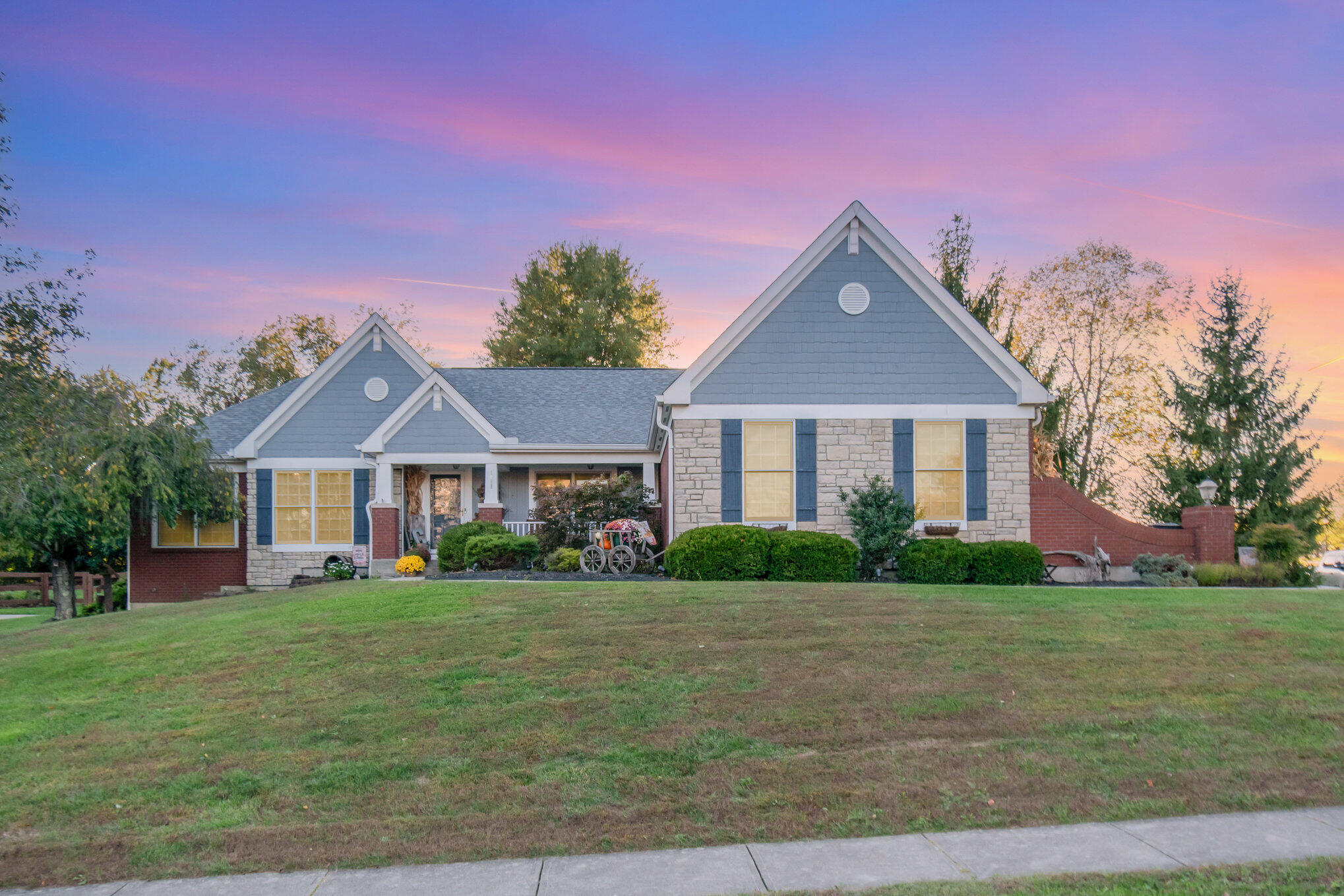 1088 Ashton Court Property Photo 2