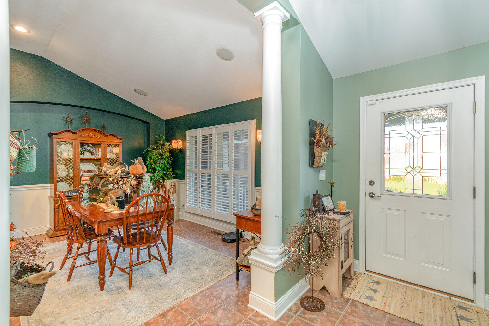 1088 Ashton Court Property Photo 5