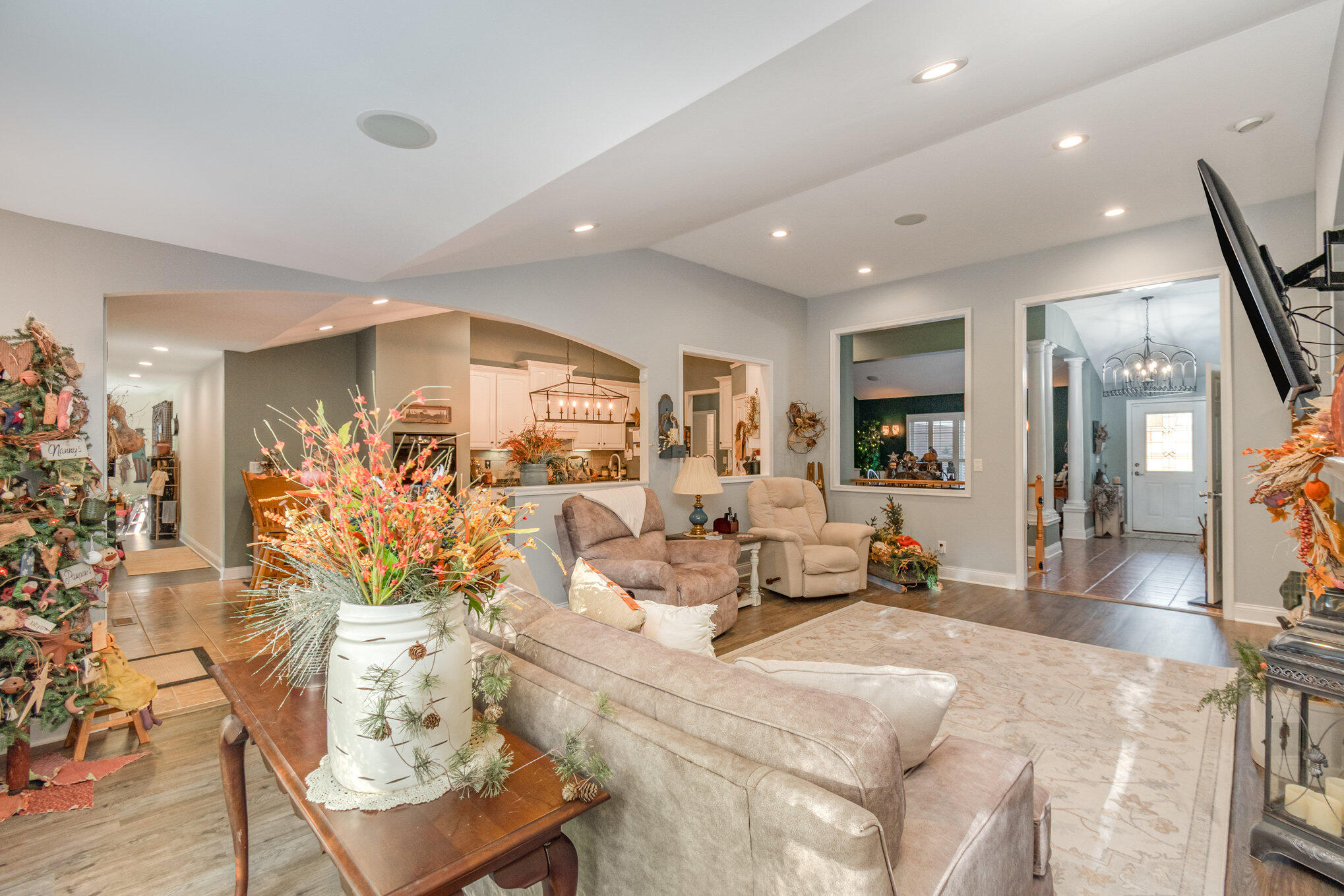 1088 Ashton Court Property Photo 8