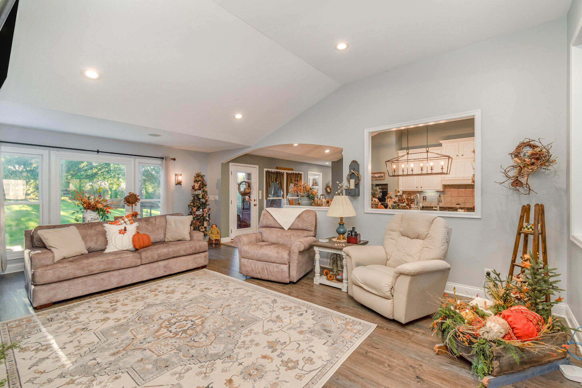 1088 Ashton Court Property Photo 9