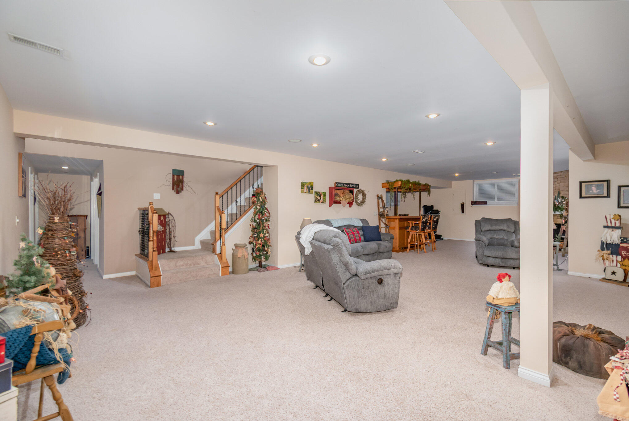 1088 Ashton Court Property Photo 25