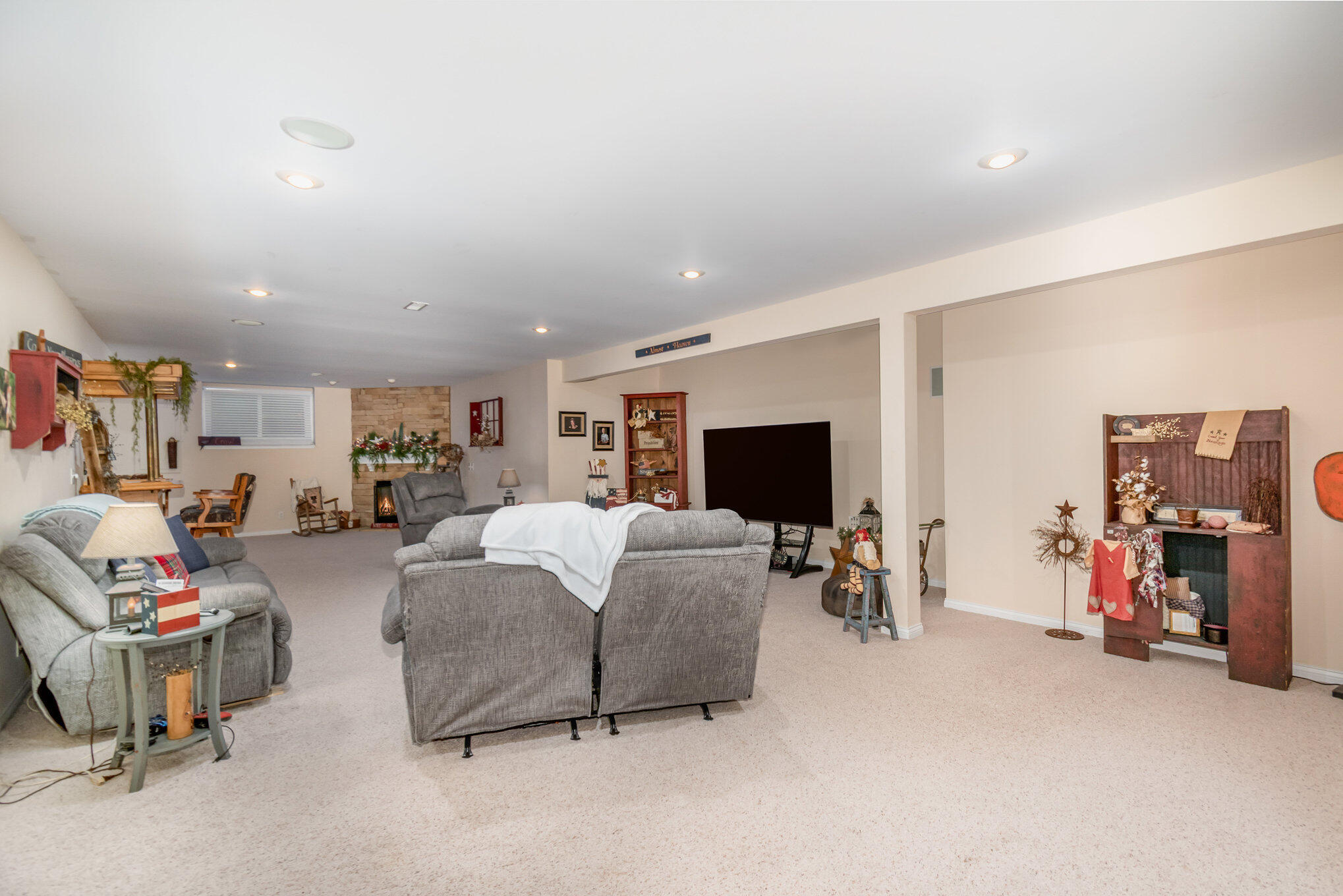 1088 Ashton Court Property Photo 26