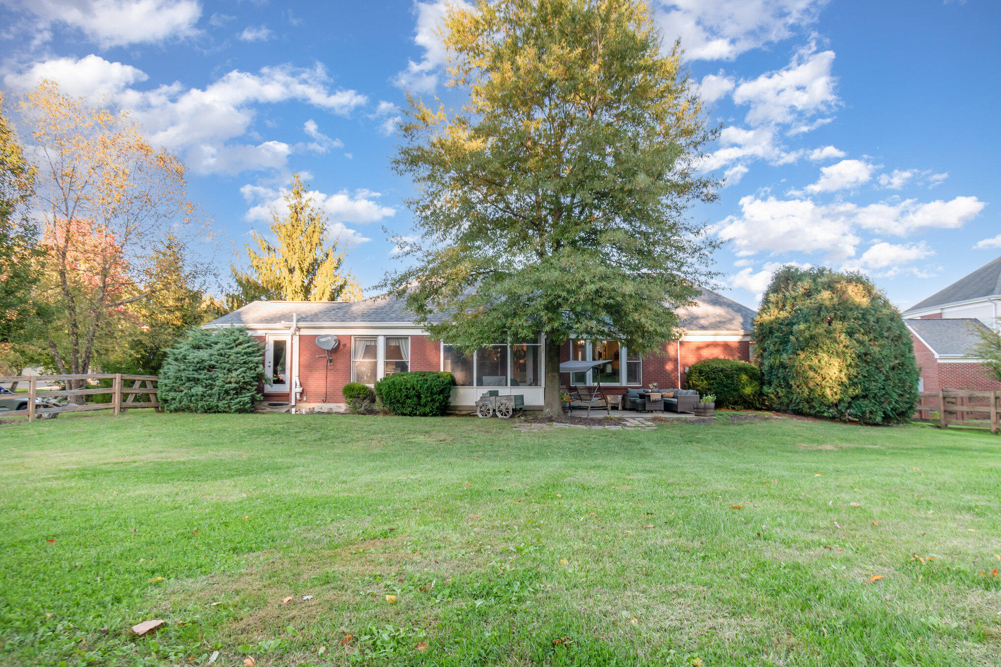 1088 Ashton Court Property Photo 34