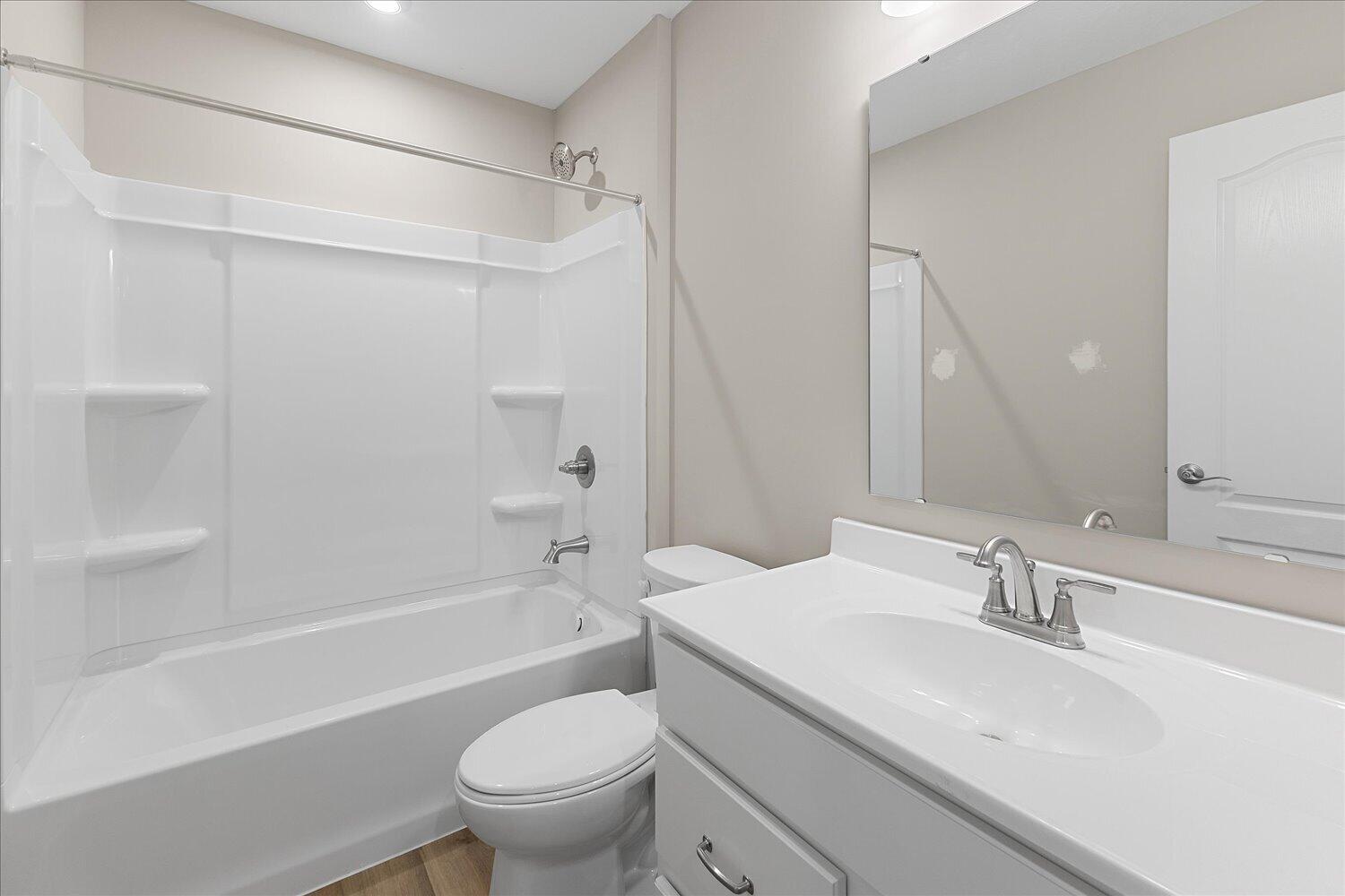 718 Willow Green Drive Property Photo 18