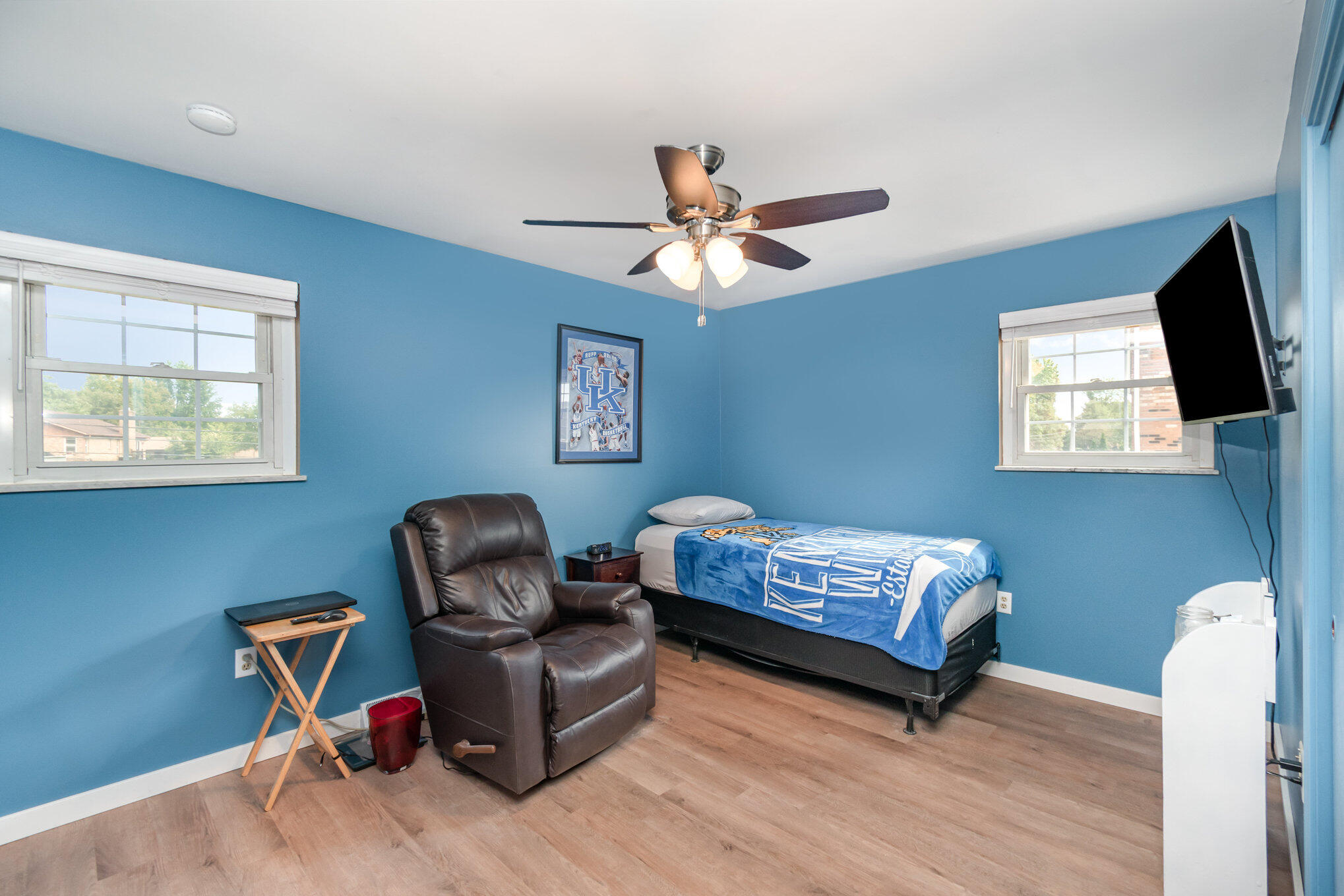 8870 Valley Circle Drive Property Photo 12