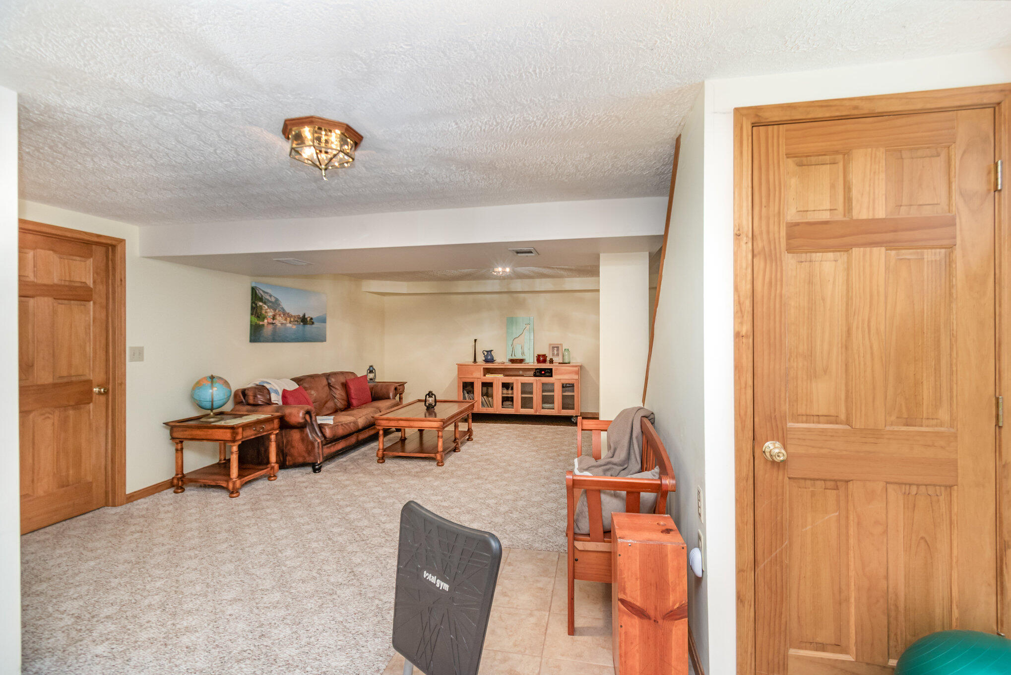 8870 Valley Circle Drive Property Photo 20