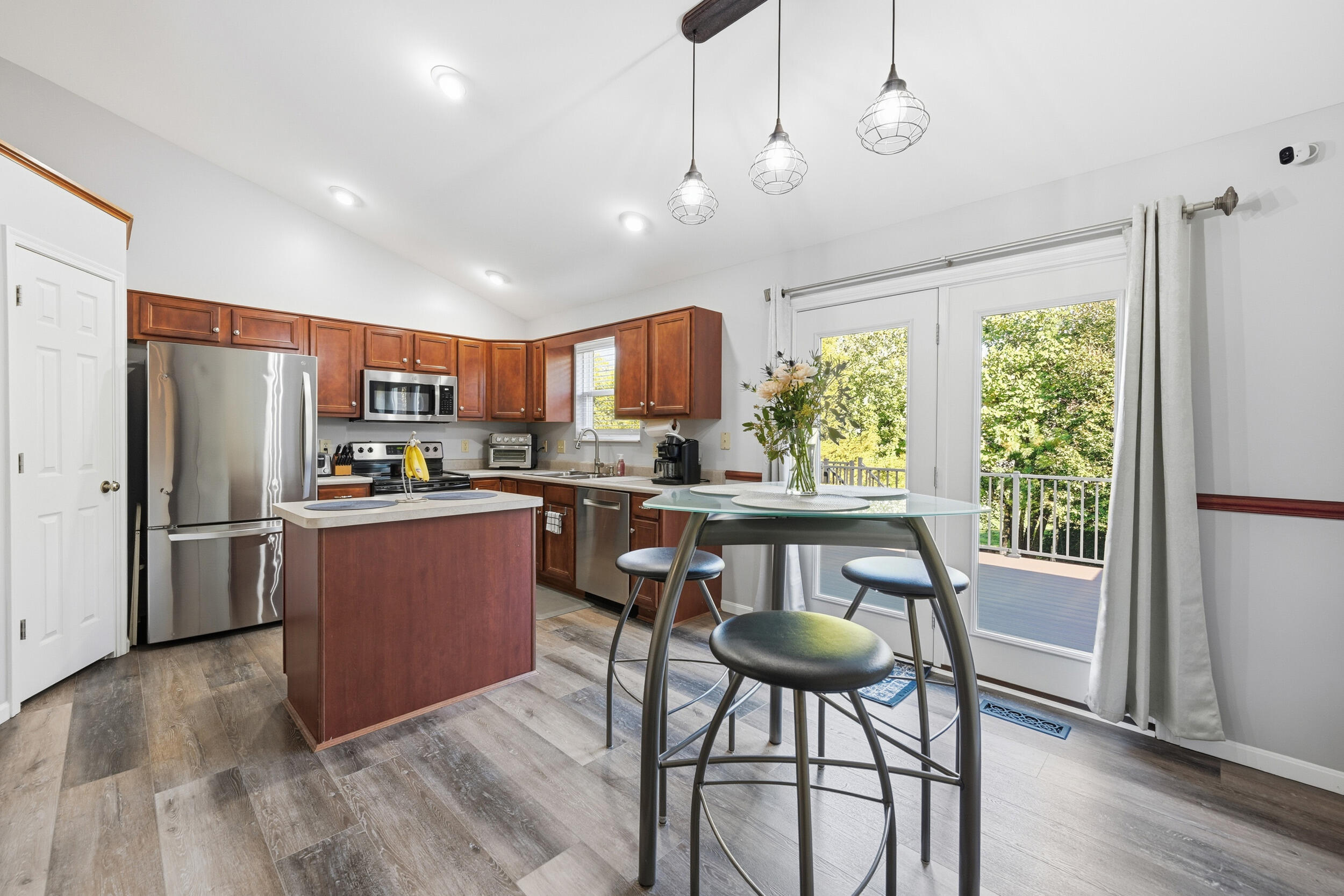 1083 Breckenridge Lane Property Photo 7