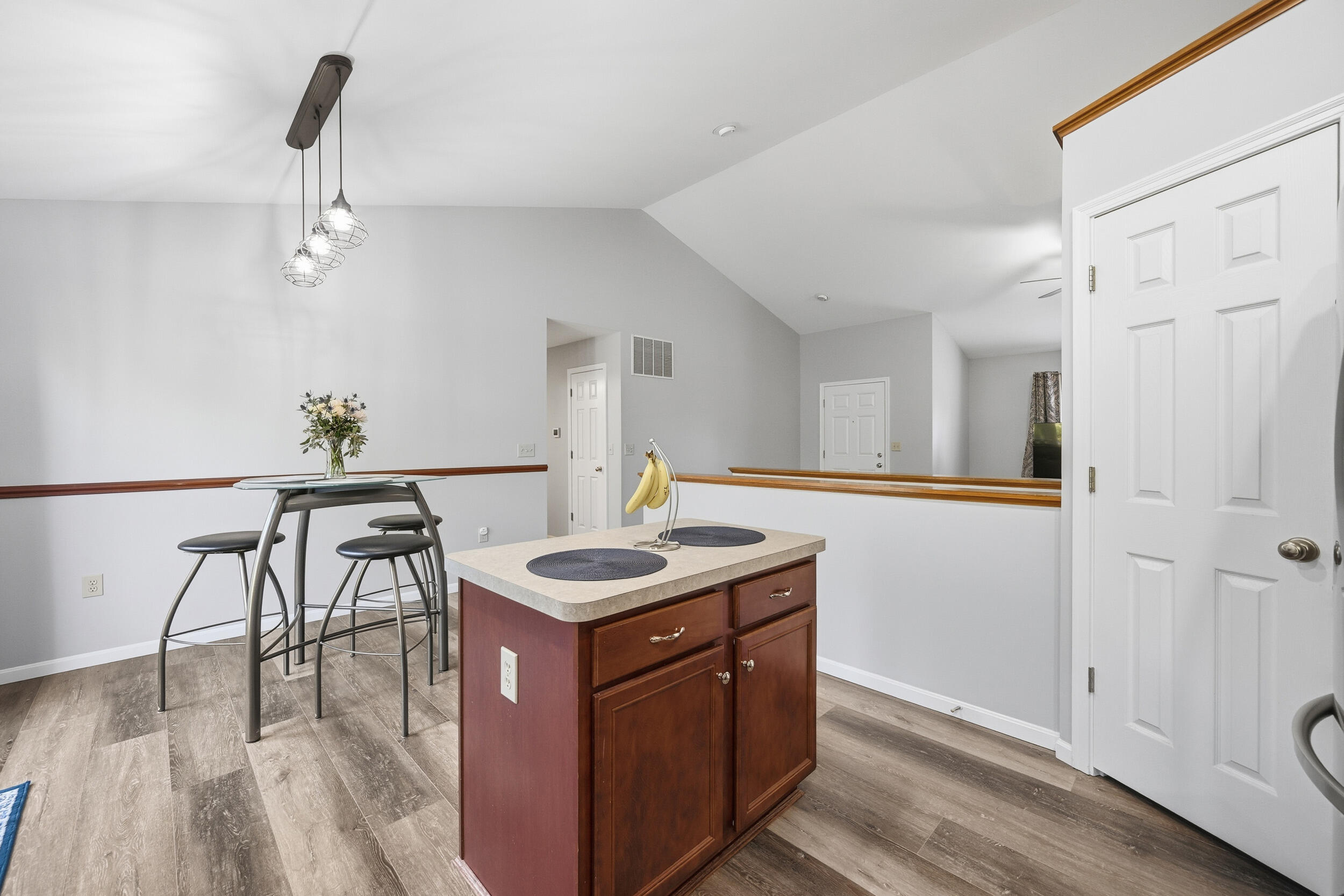 1083 Breckenridge Lane Property Photo 9