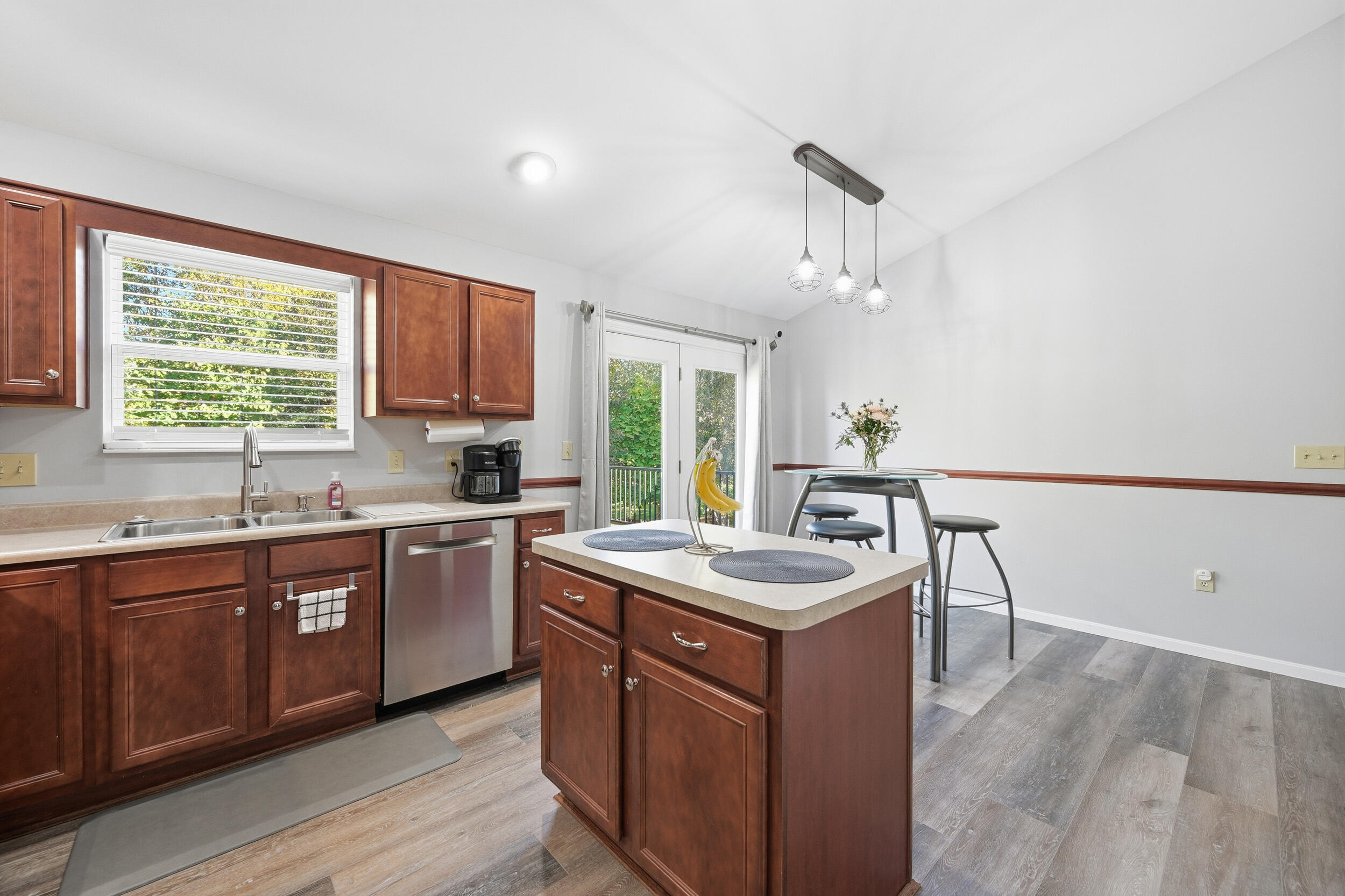 1083 Breckenridge Lane Property Photo 10