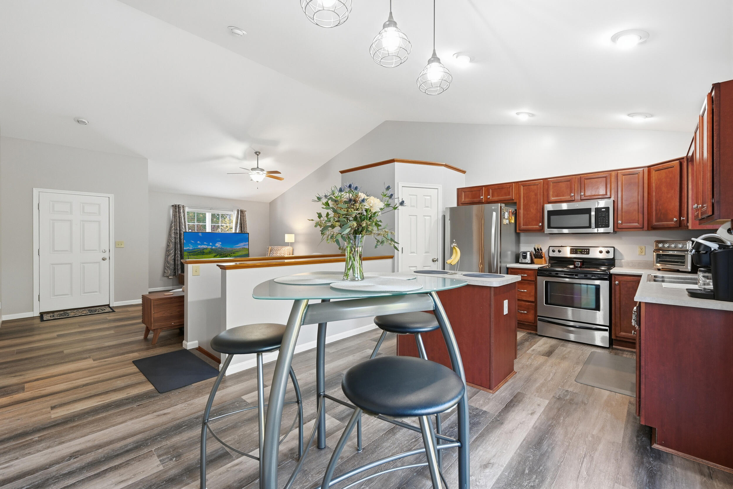 1083 Breckenridge Lane Property Photo 11