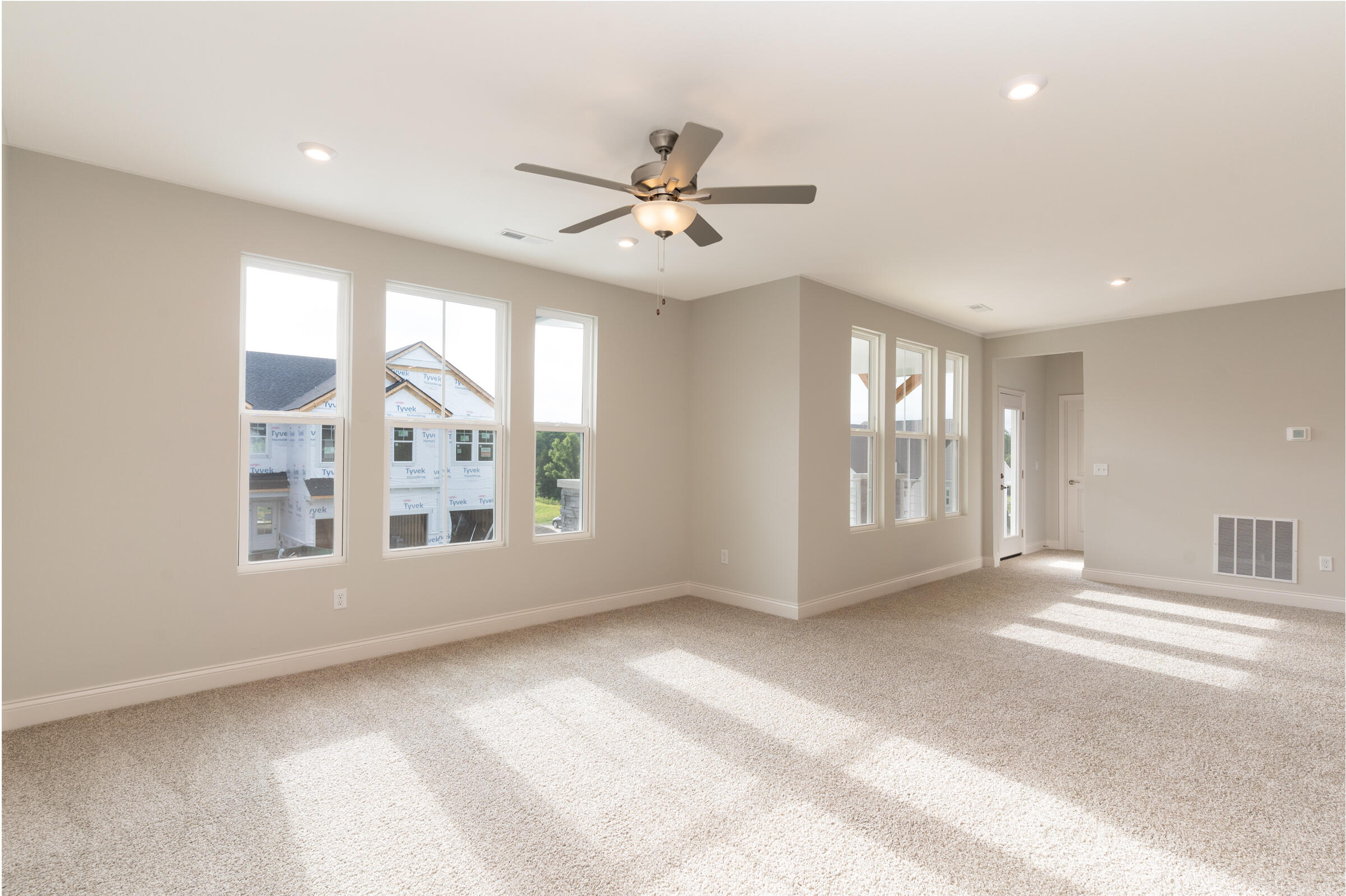 363 Cornwall Drive Property Photo 5