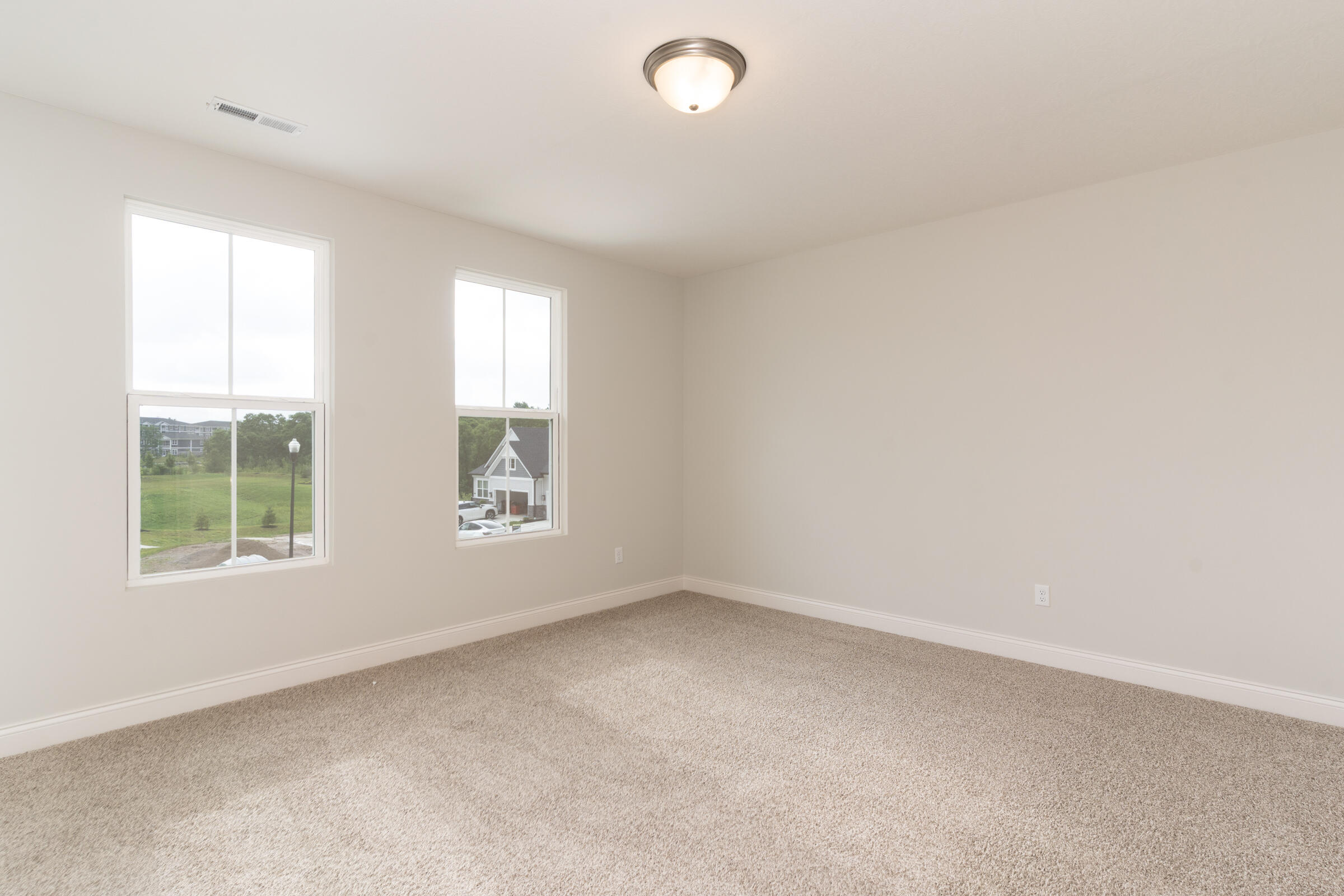 363 Cornwall Drive Property Photo 15
