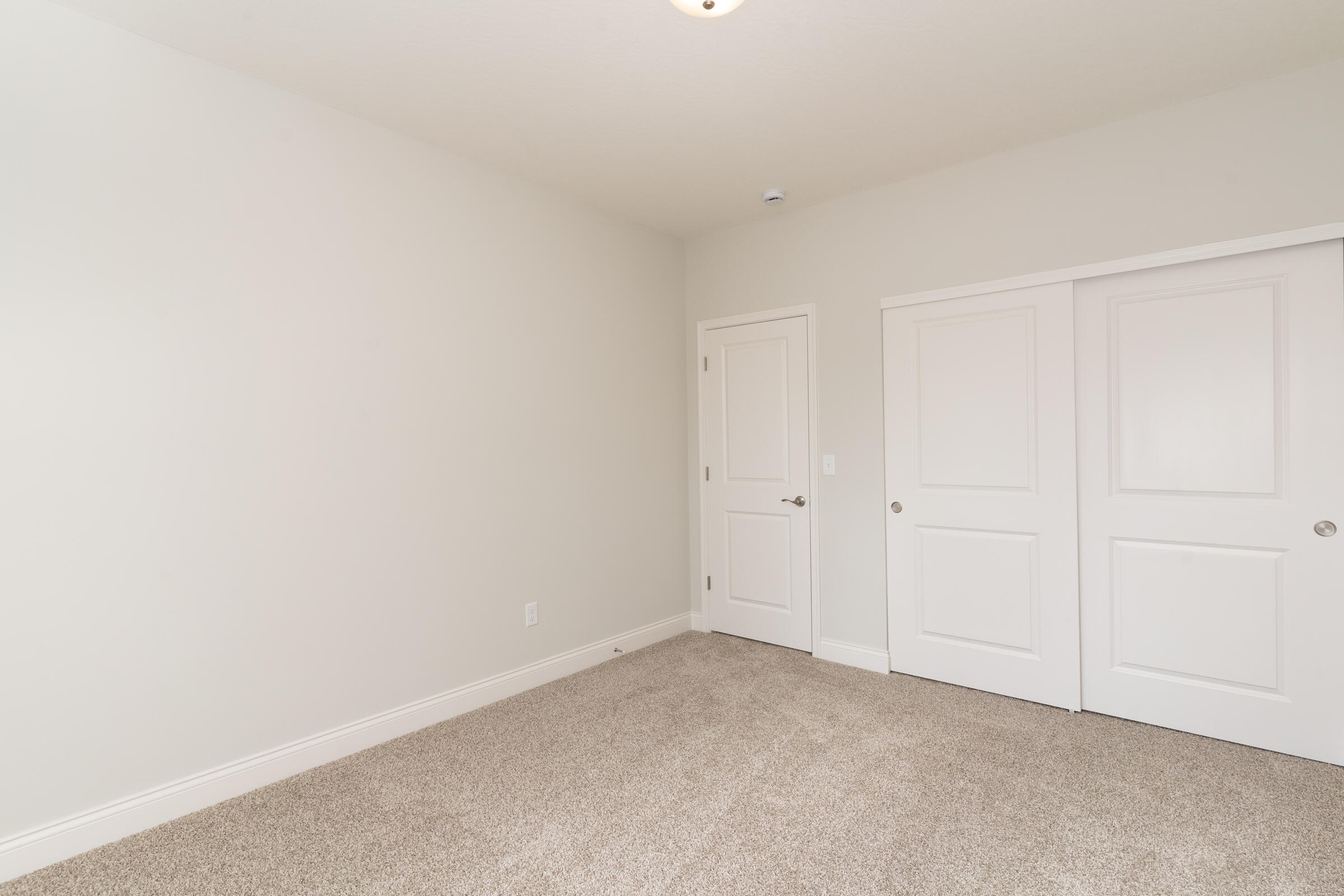 363 Cornwall Drive Property Photo 22