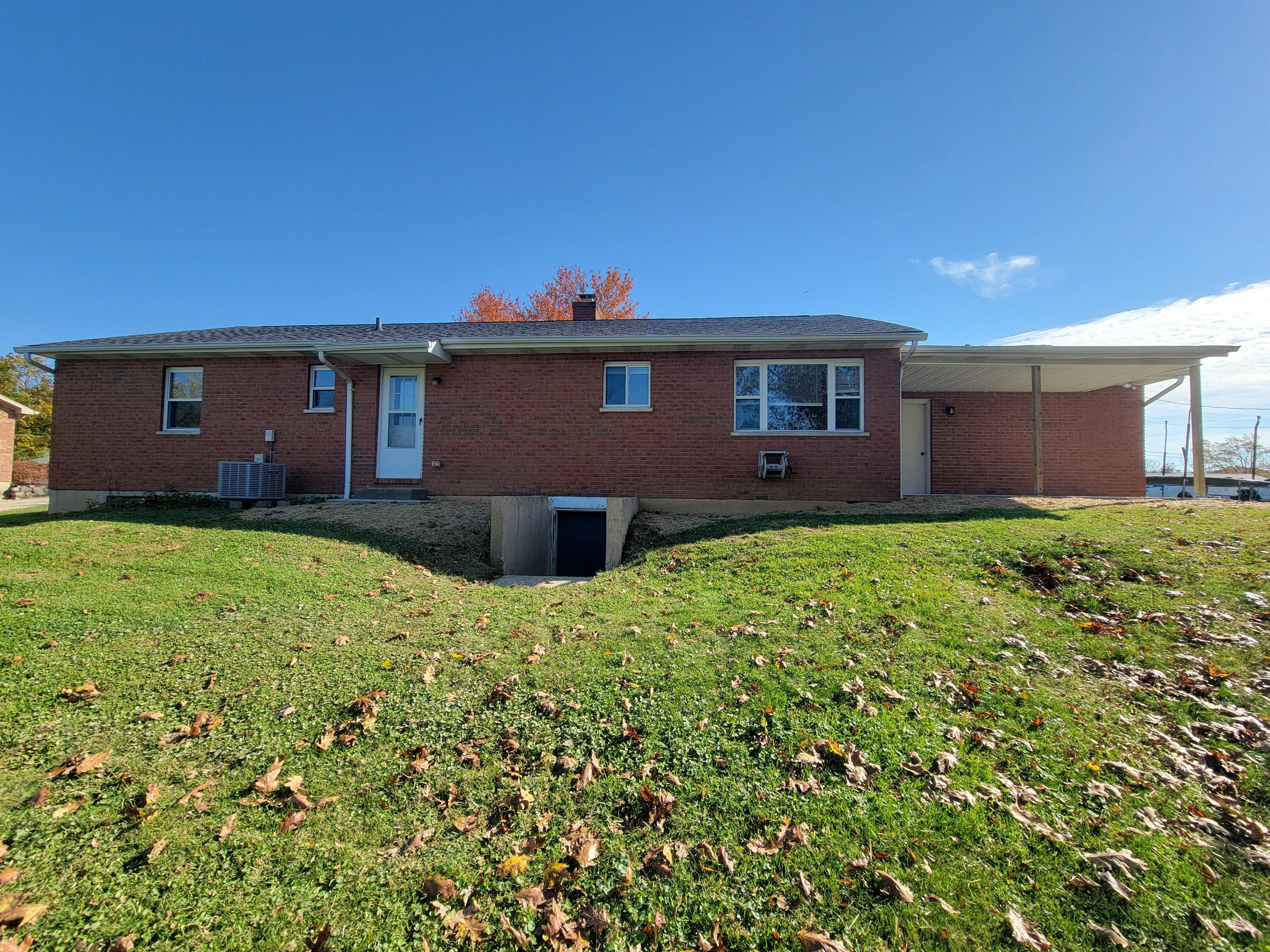 10081 Timbercreek Drive Property Photo 10