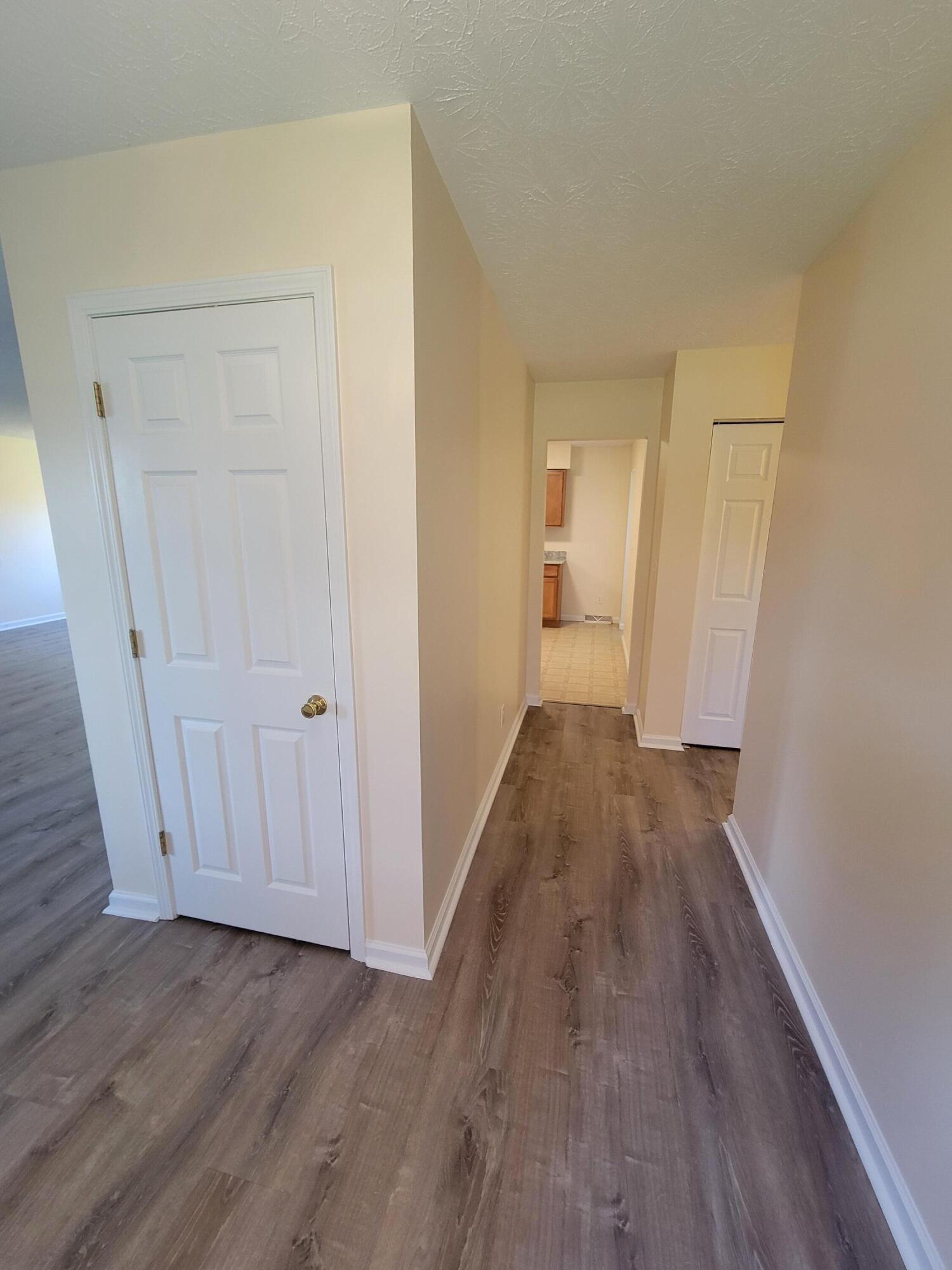 10081 Timbercreek Drive Property Photo 17