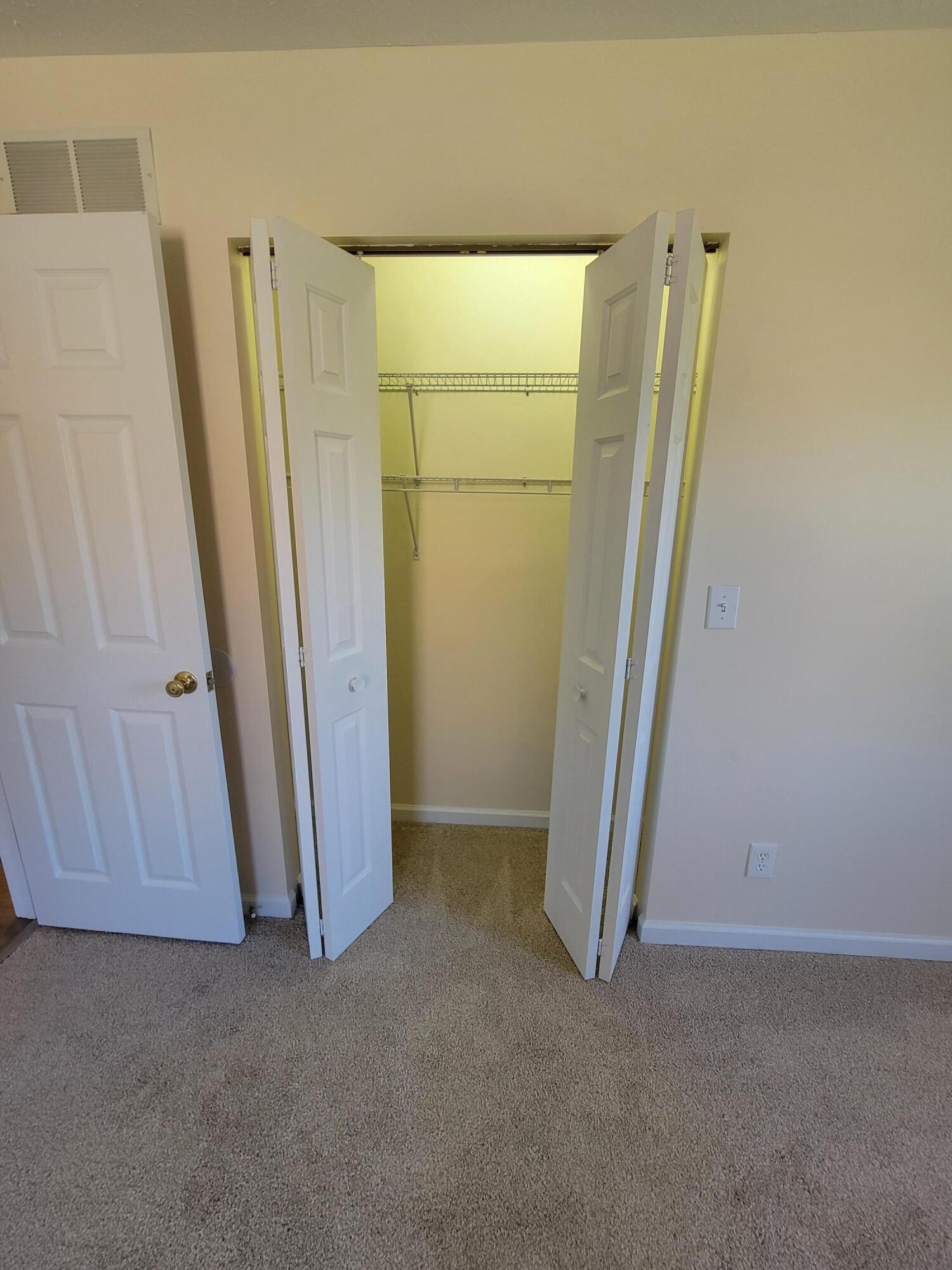 10081 Timbercreek Drive Property Photo 33