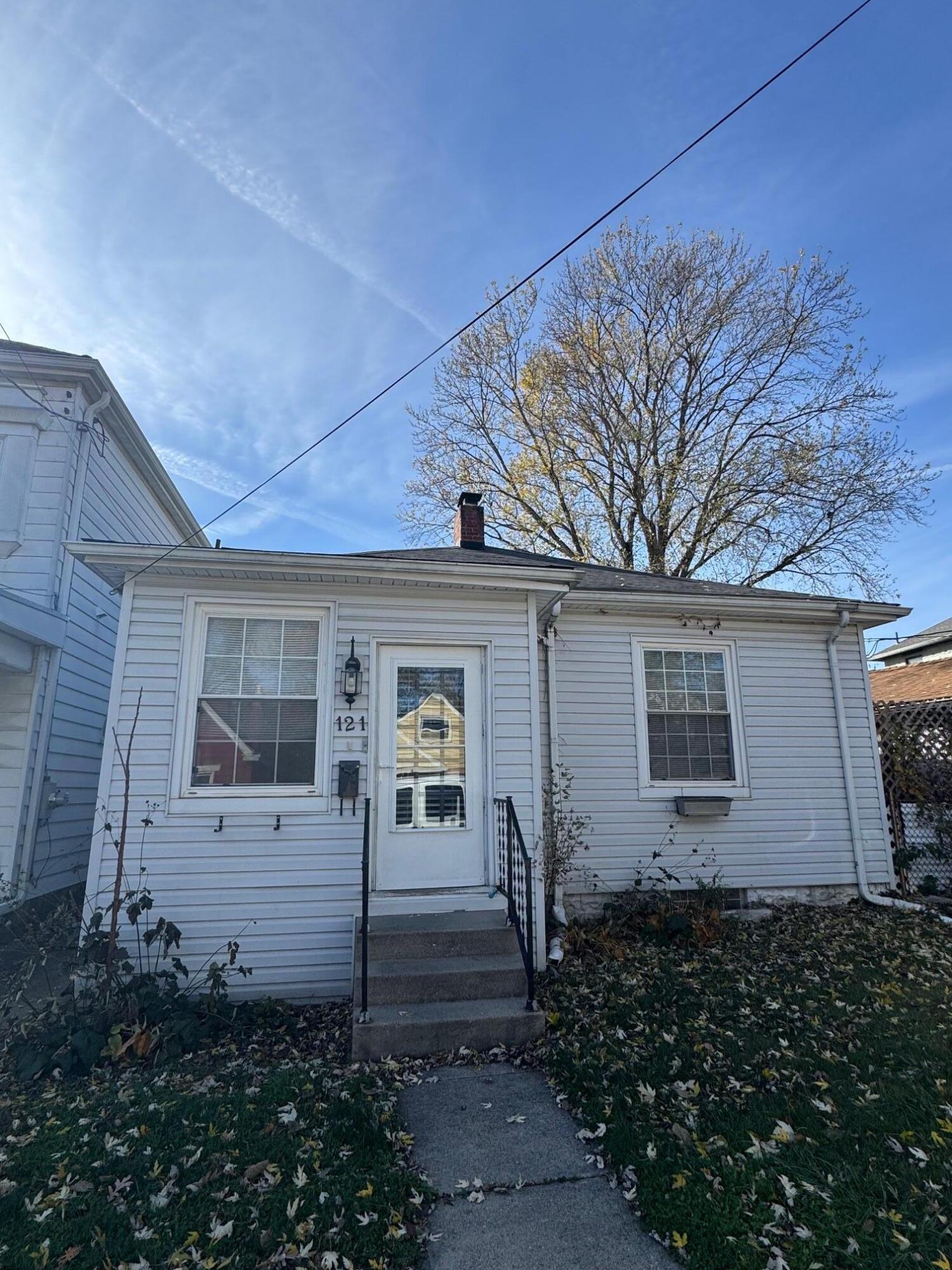 121 Maple Avenue Property Photo 1