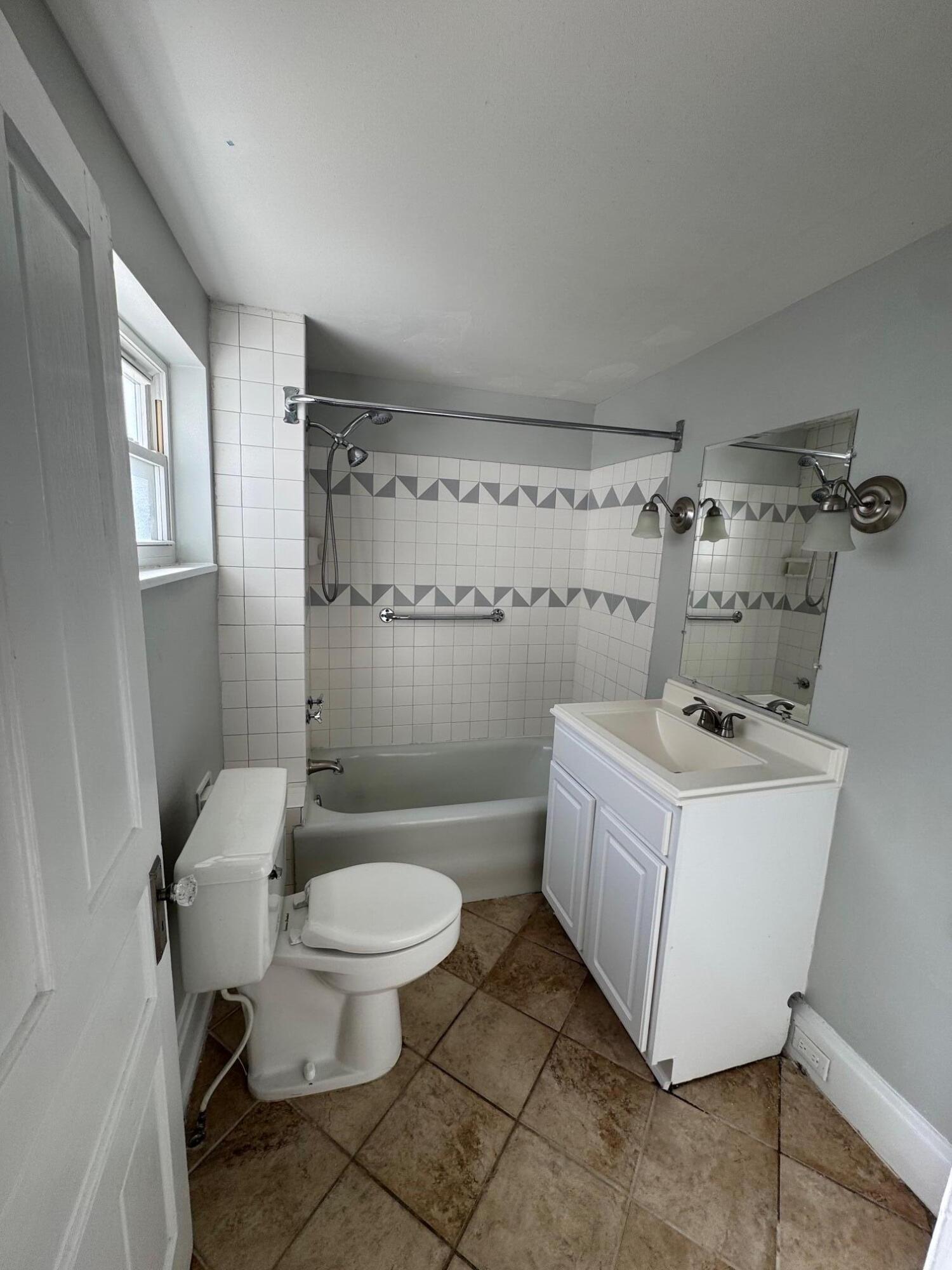 121 Maple Avenue Property Photo 4