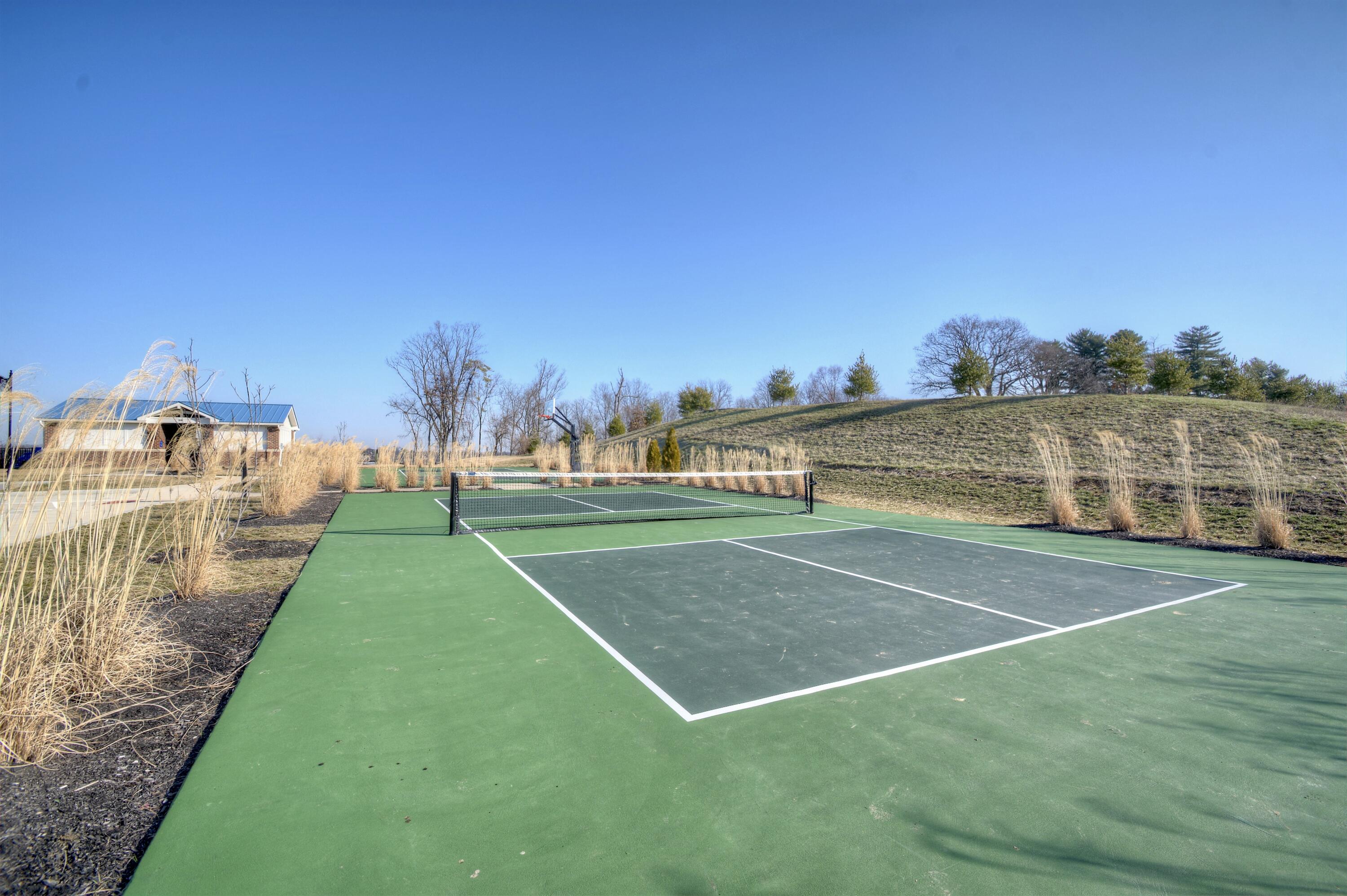 2644 White Pine Drive Property Photo 4