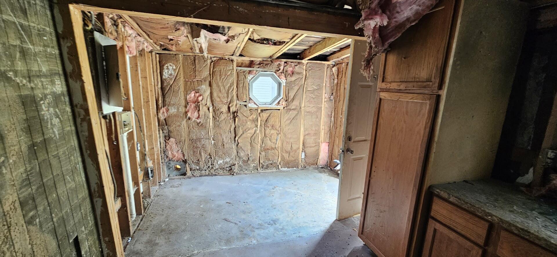 508 E 3rd Street Property Photo 8