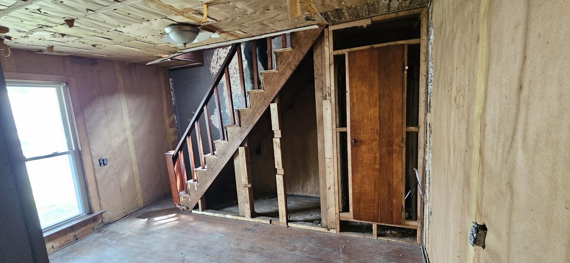 508 E 3rd Street Property Photo 9