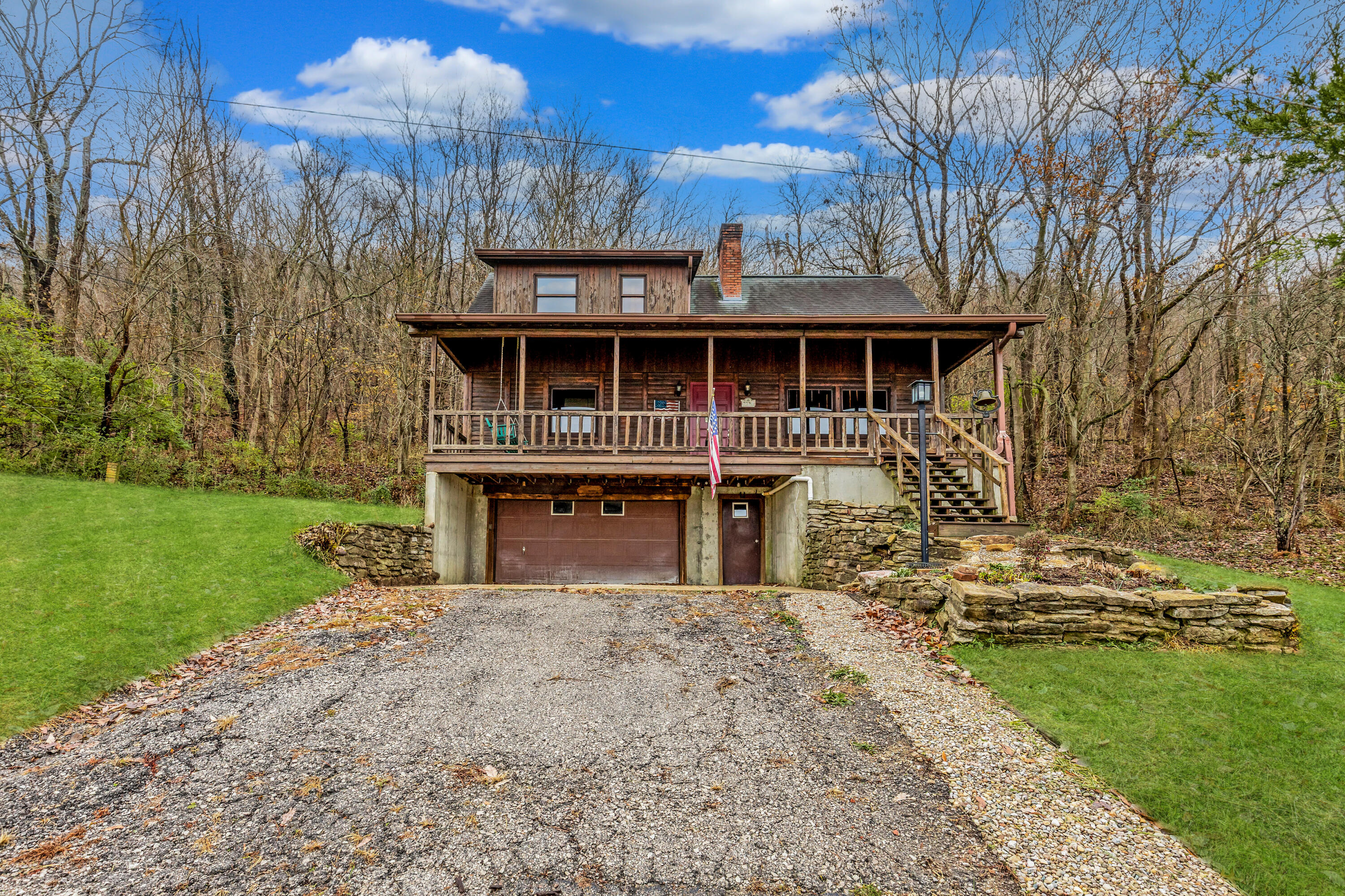 9530 Lower River Road Property Photo 4