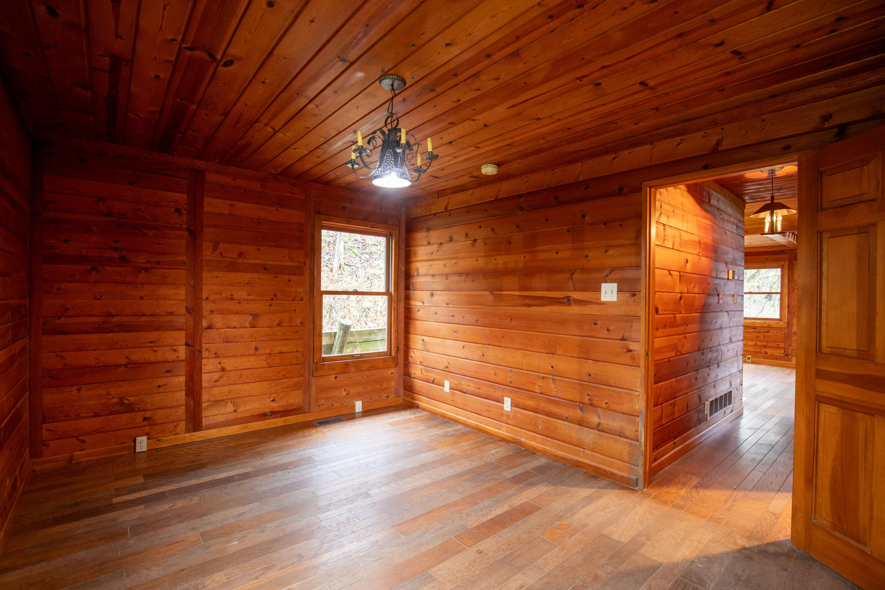 9530 Lower River Road Property Photo 22
