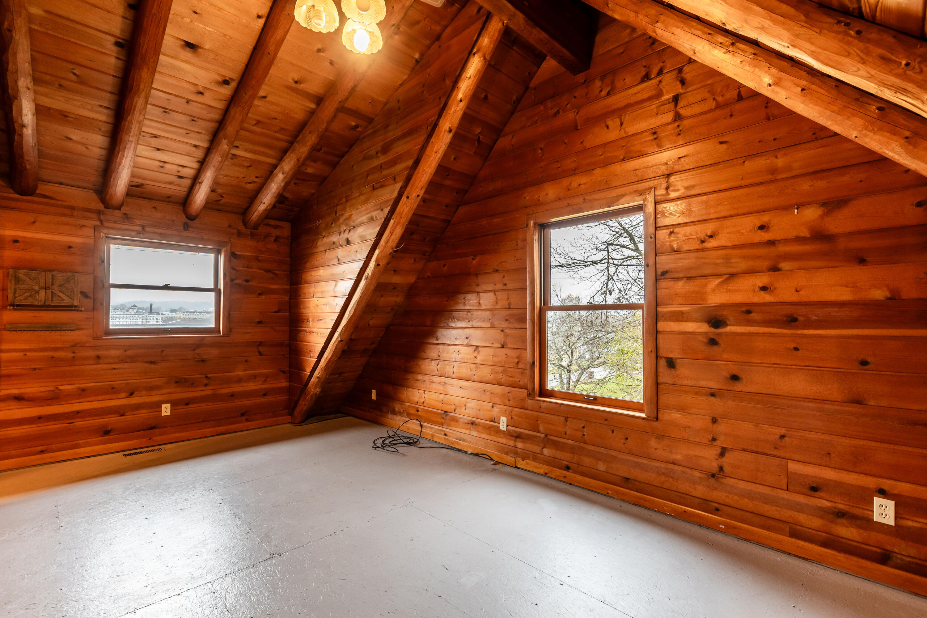 9530 Lower River Road Property Photo 32