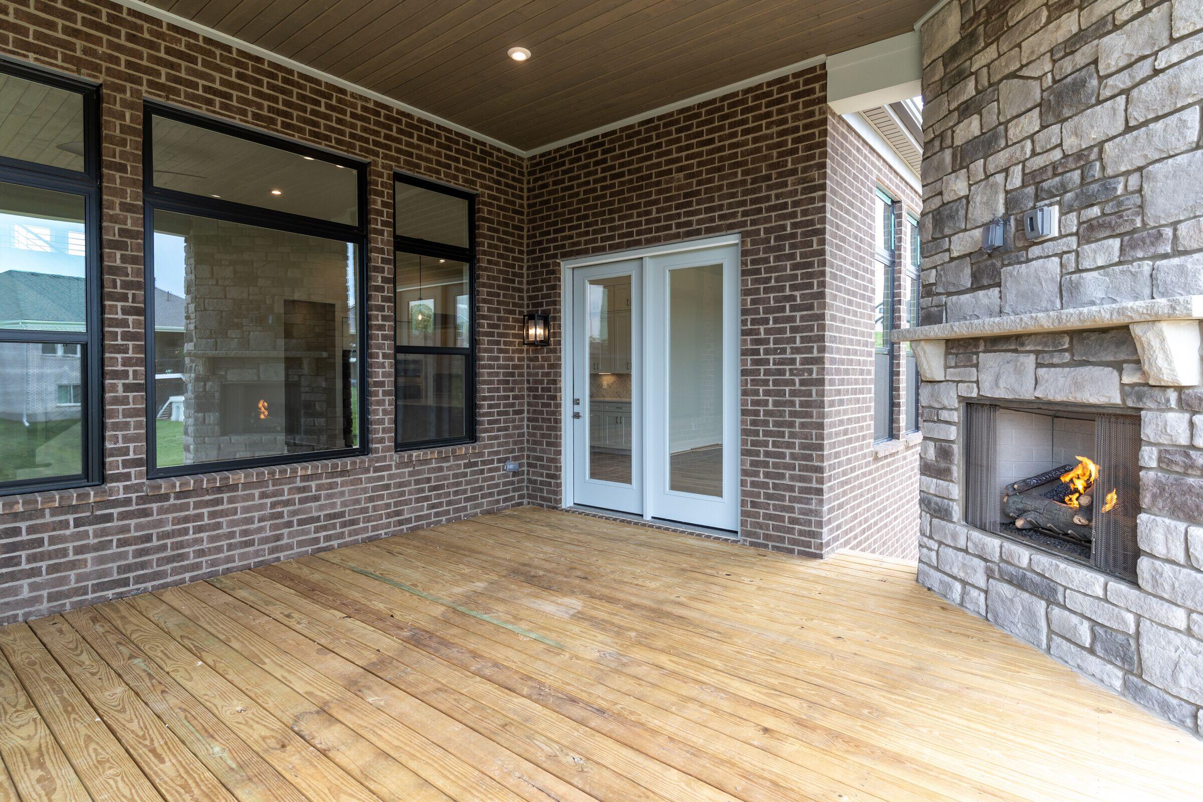 2309 Bentwood Court Property Photo 24