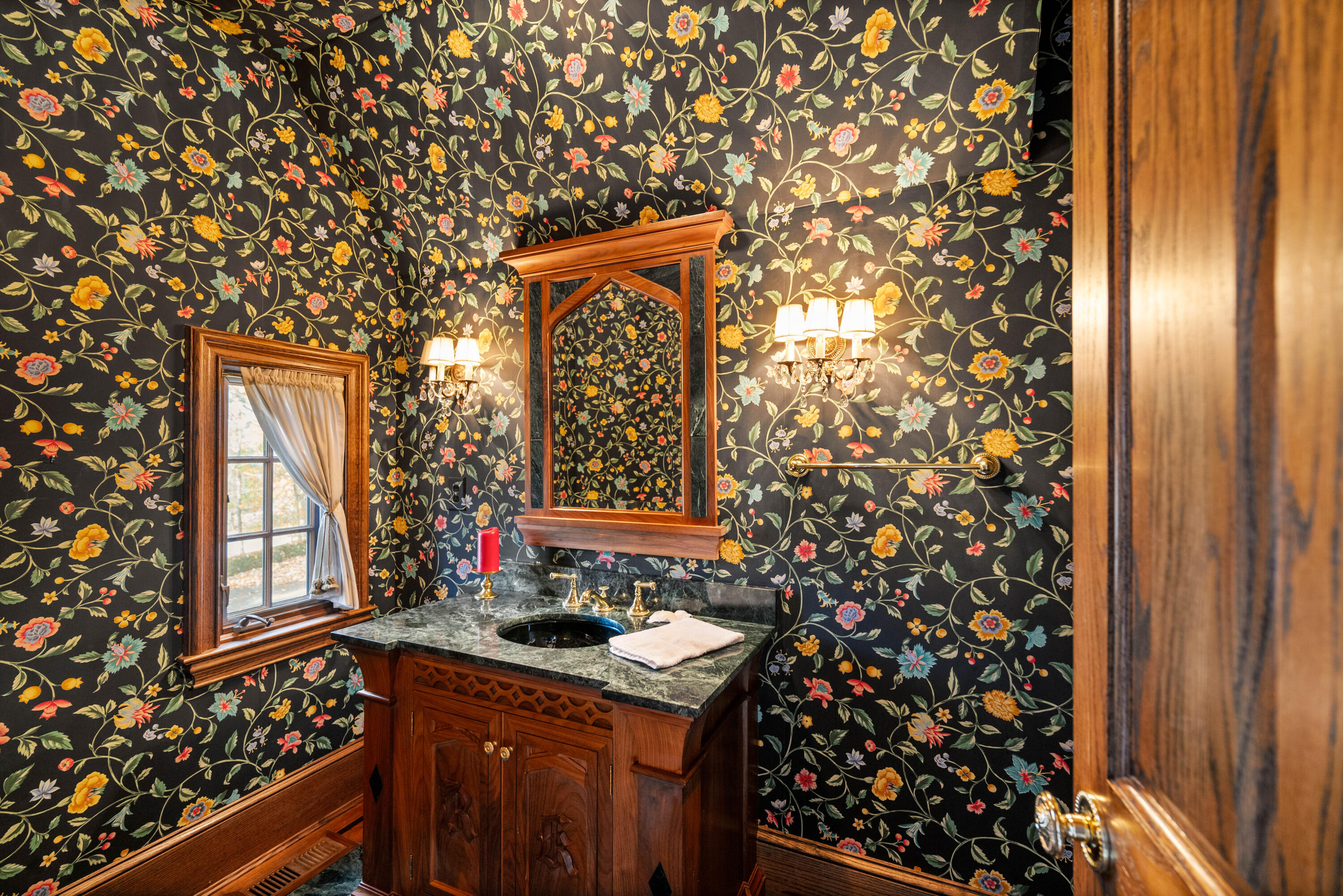 10730 Omaha Trace Property Photo 5