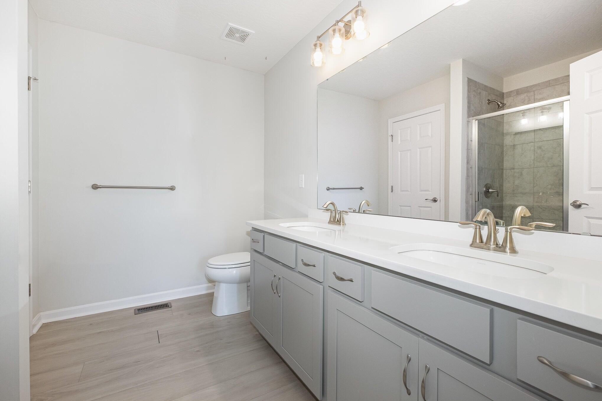 11035 Woodmont Way Property Photo 13