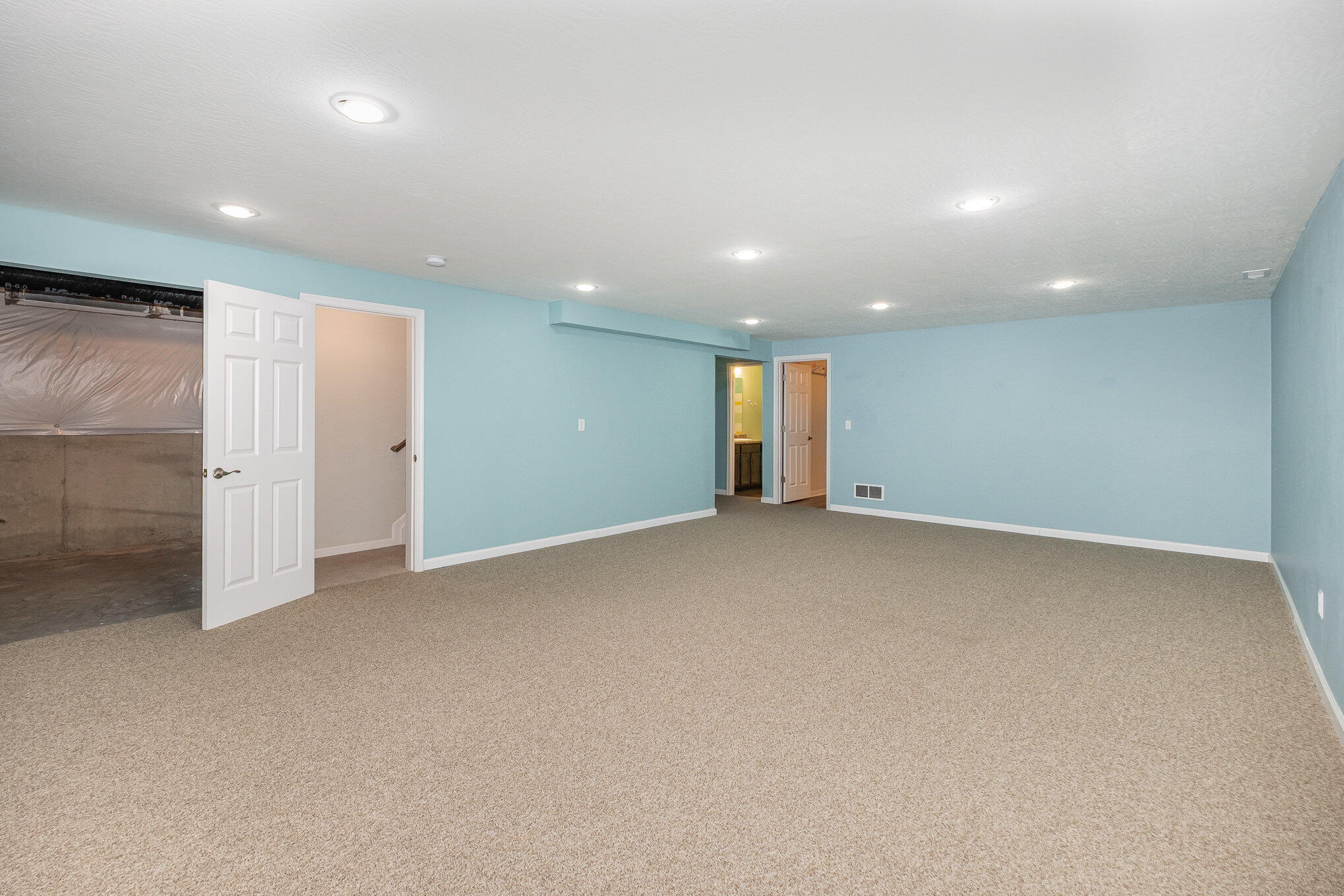 11035 Woodmont Way Property Photo 15