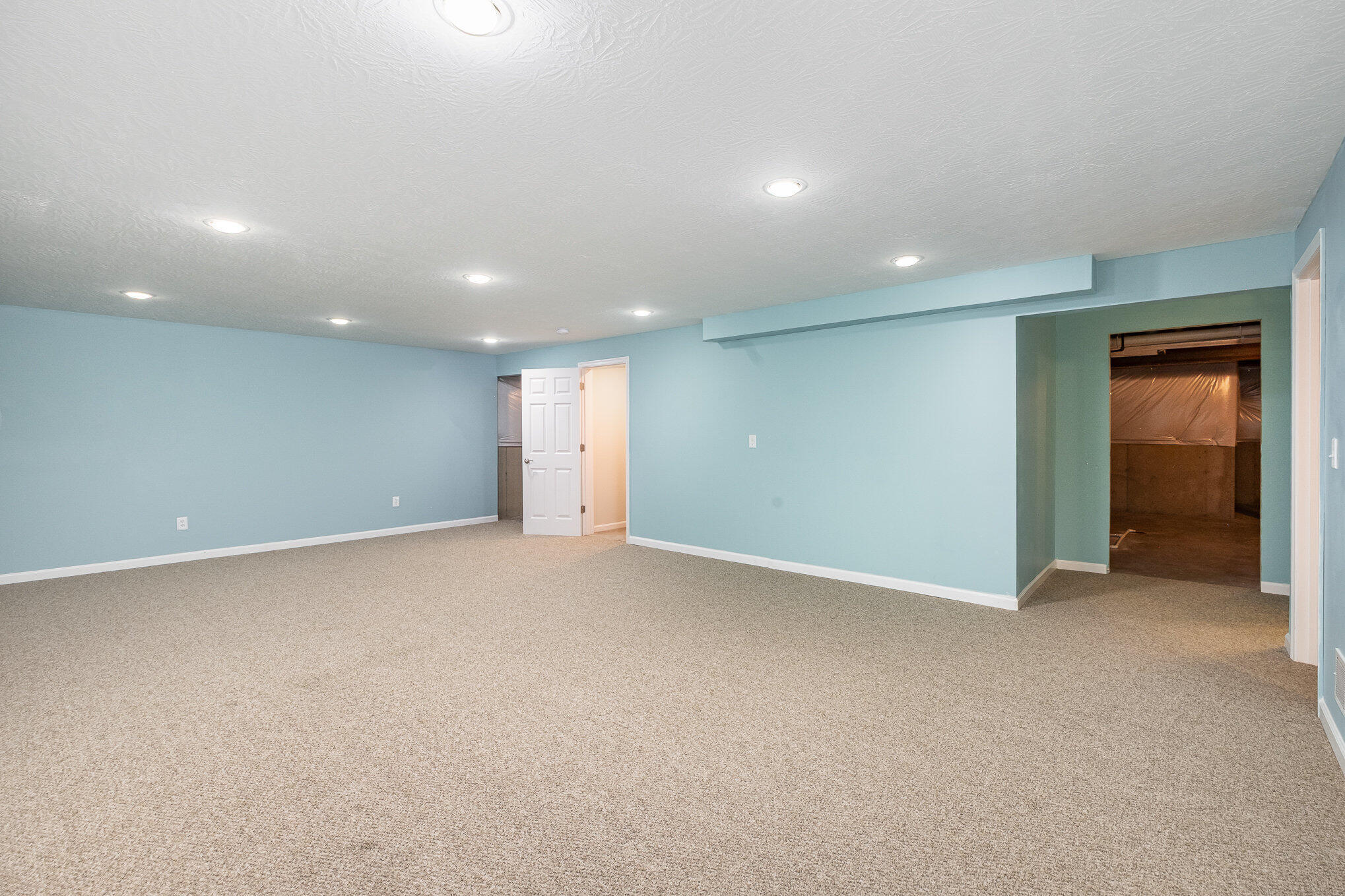 11035 Woodmont Way Property Photo 16