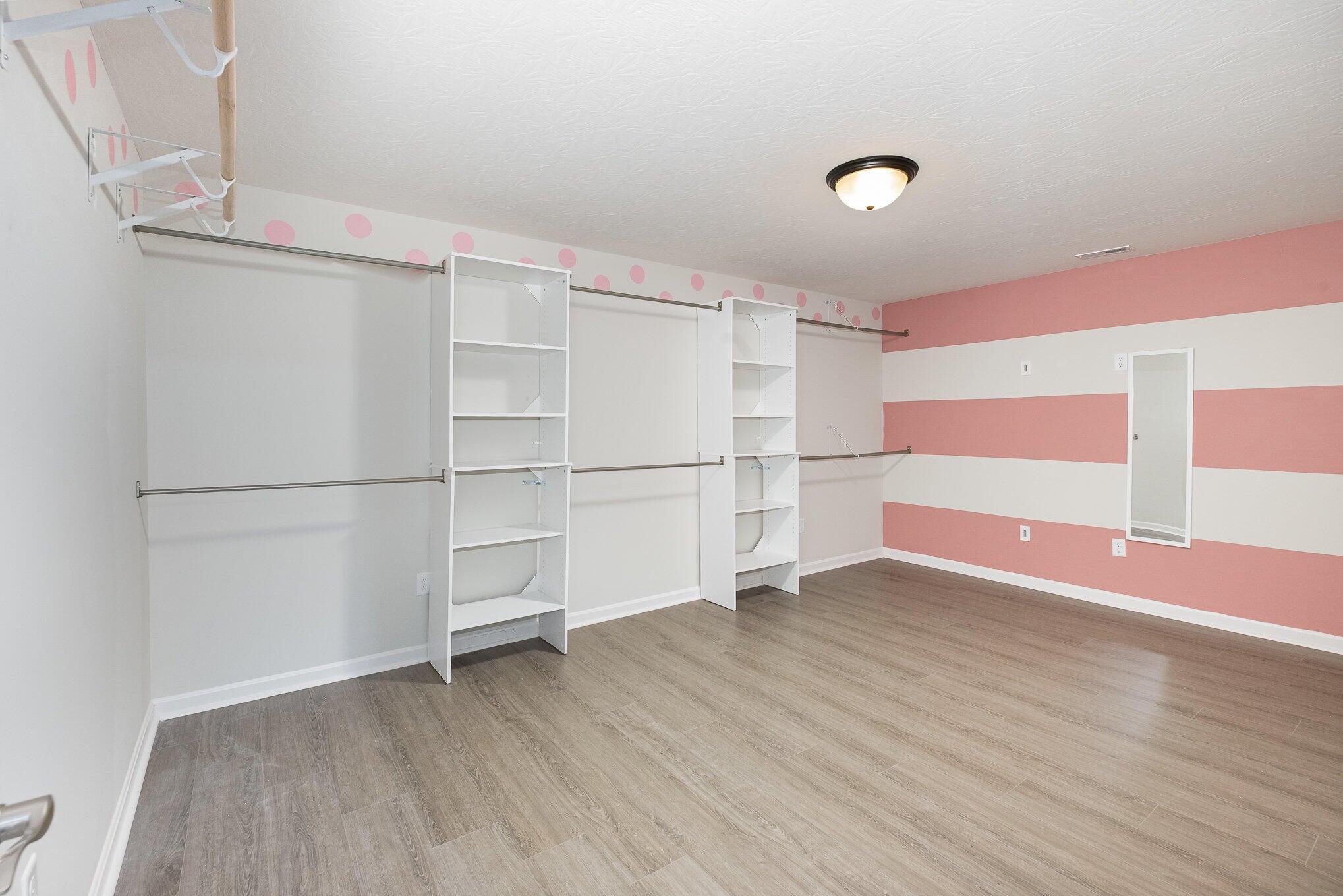 11035 Woodmont Way Property Photo 17