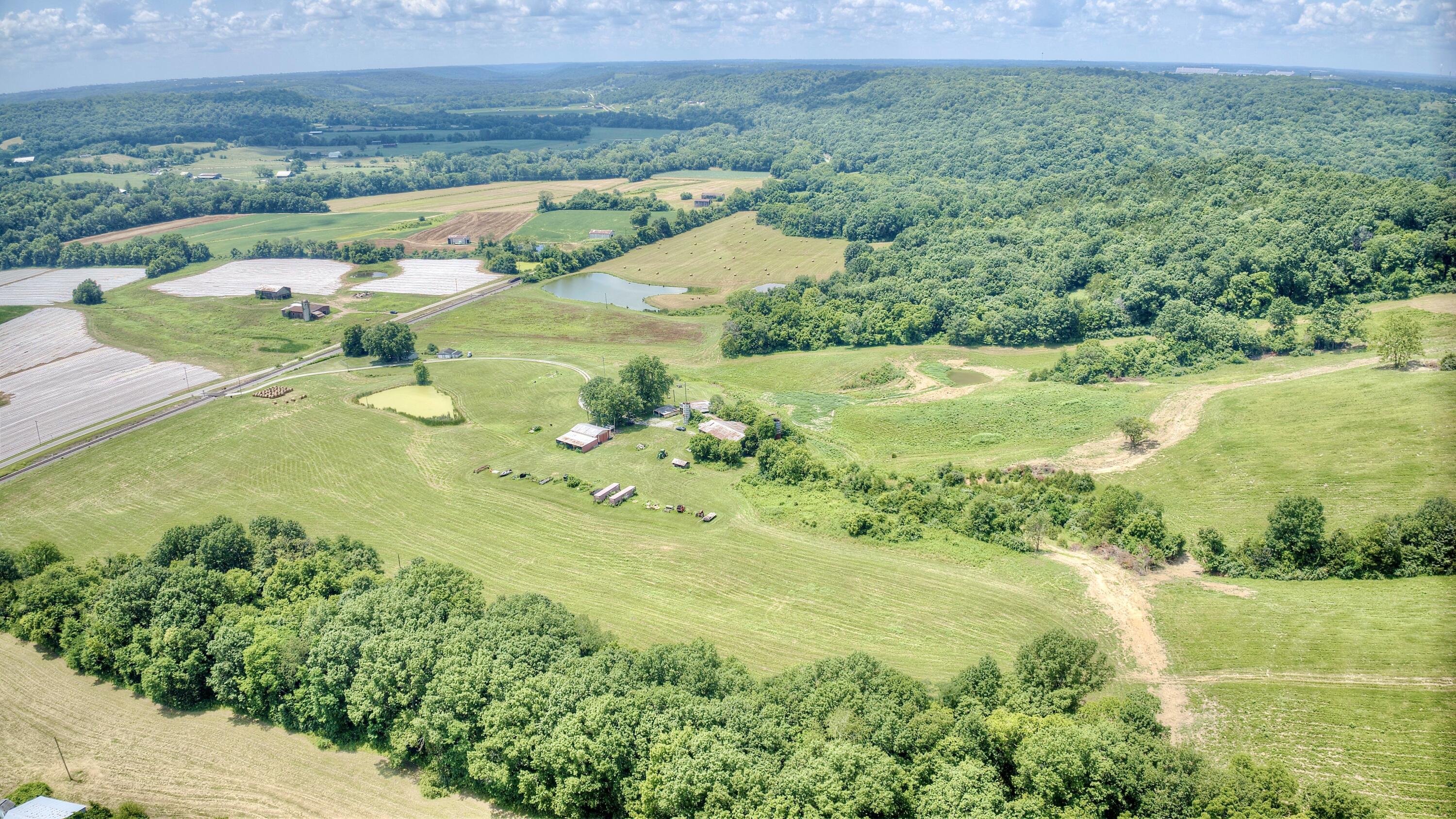 3386 Ky-467 Property Photo 8