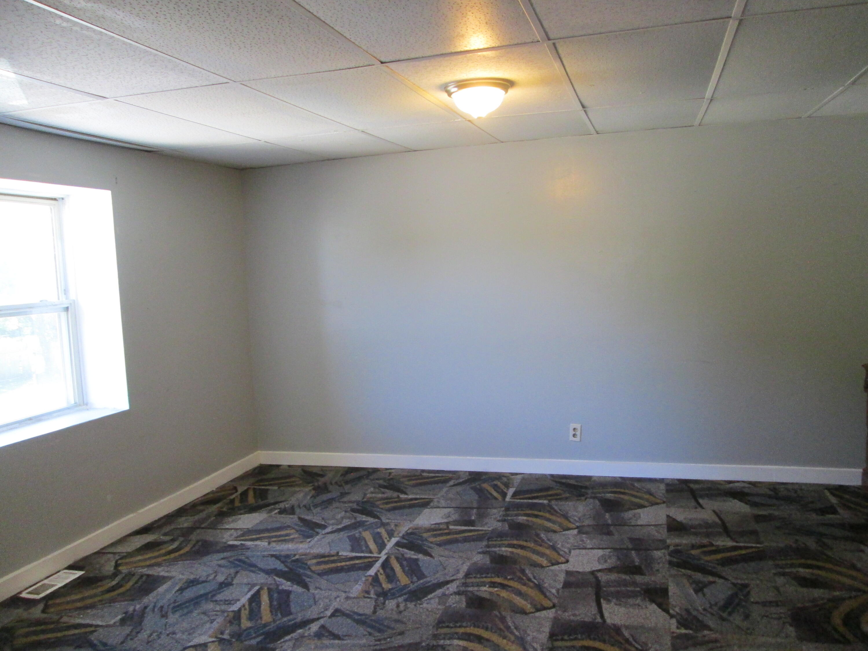 427 River Road Property Photo 11
