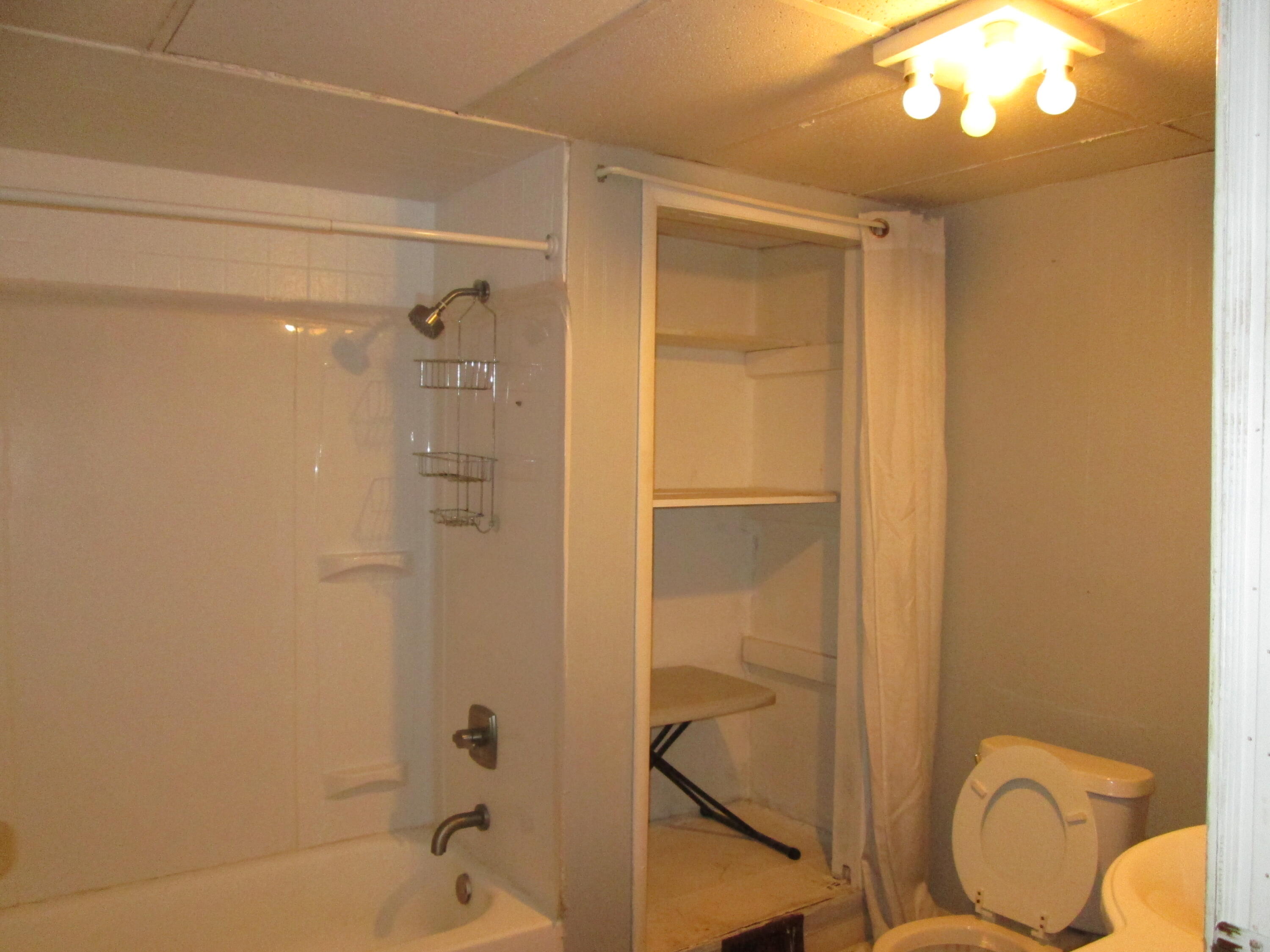 427 River Road Property Photo 15