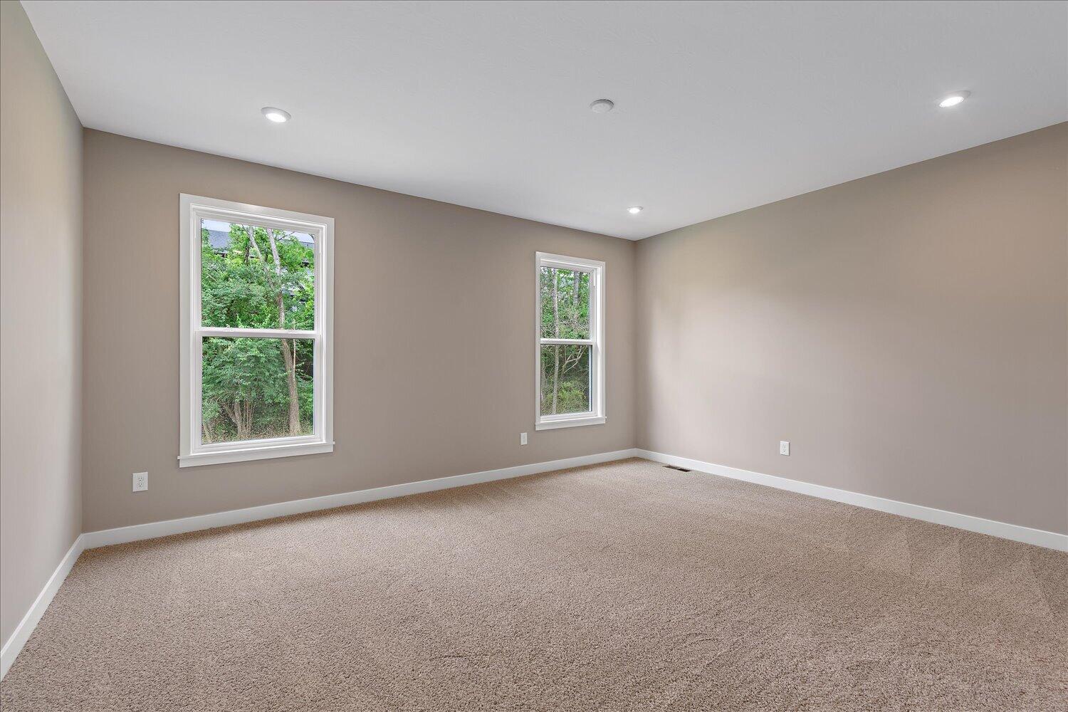 2477 Ruthwood Lane Property Photo 13