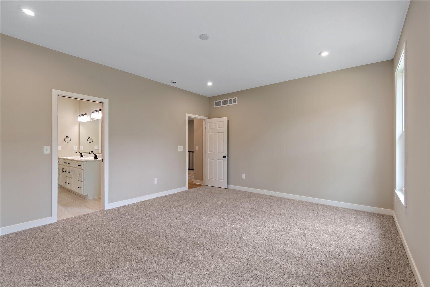 2477 Ruthwood Lane Property Photo 15