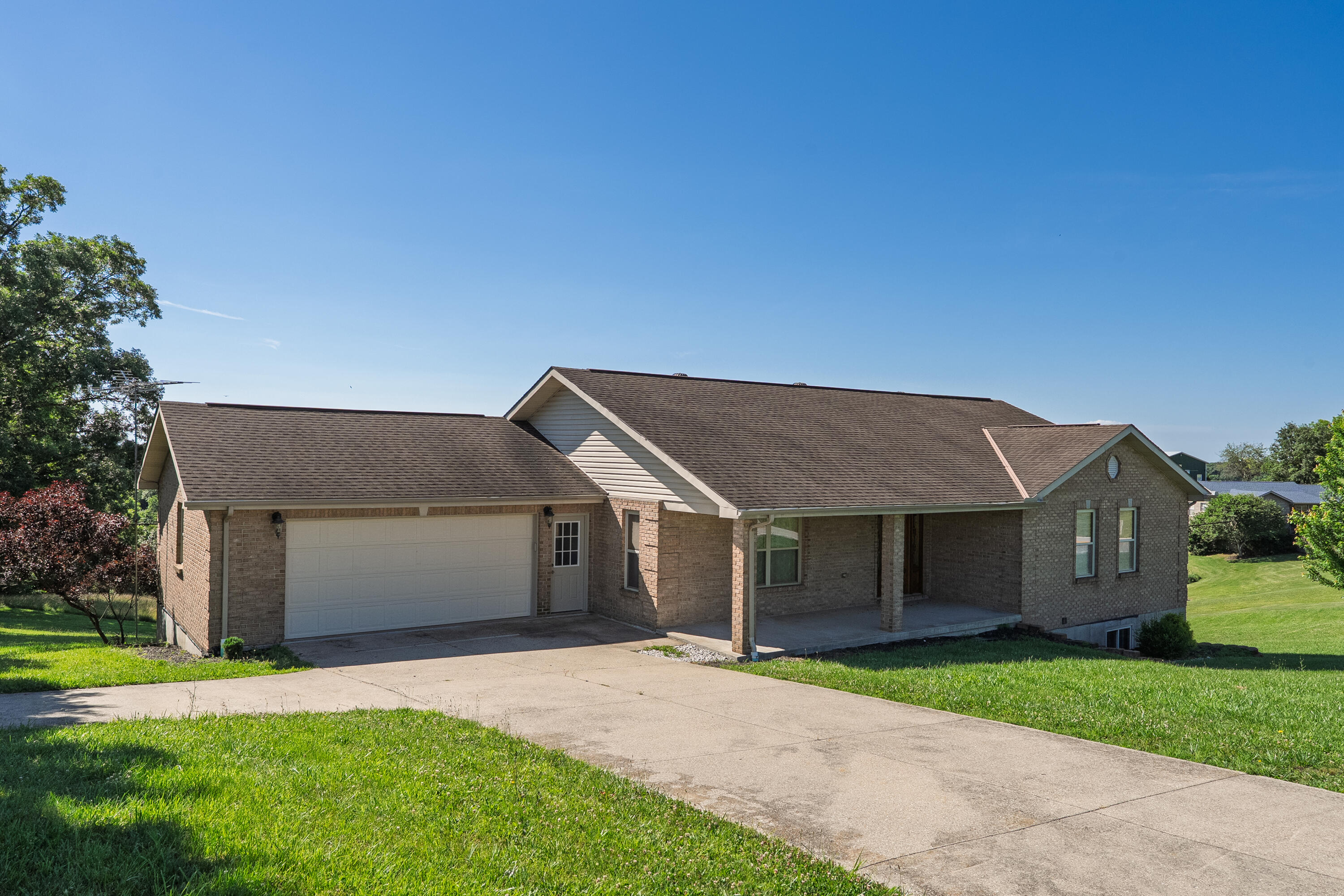 6477 W State Highway 22 Property Photo 1