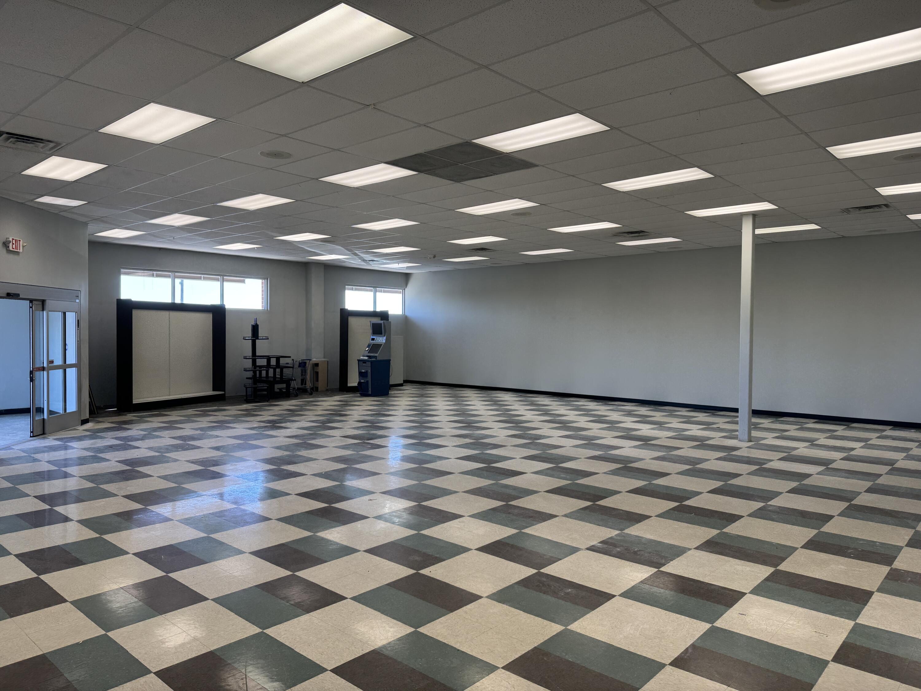 700 Violet Road Property Photo 4