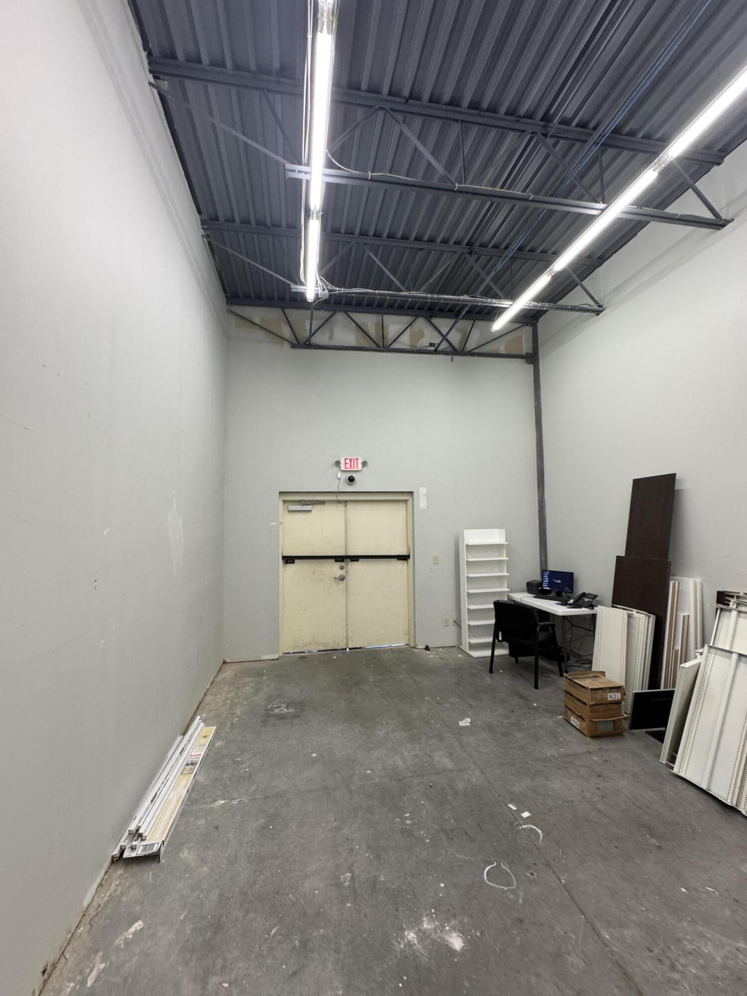 700 Violet Road Property Photo 8