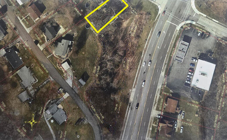 705 W Grand Avenue Property Photo 1