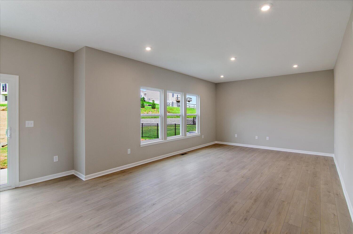 1707 Cherry Blossom Drive Property Photo 9