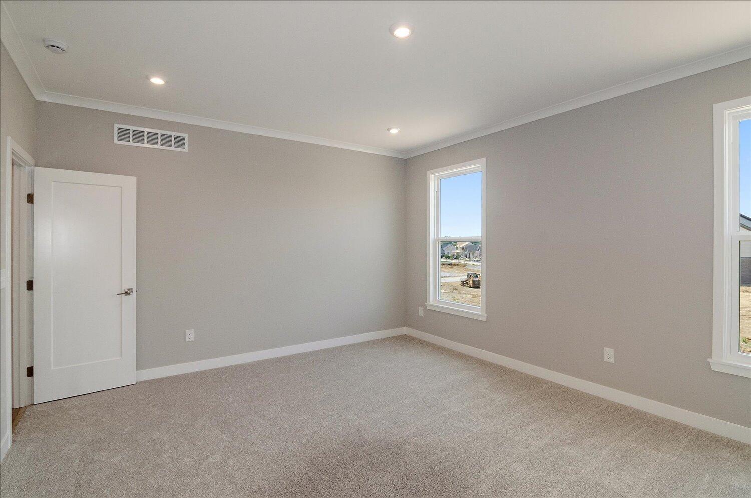 737 Man O War Boulevard Property Photo 17