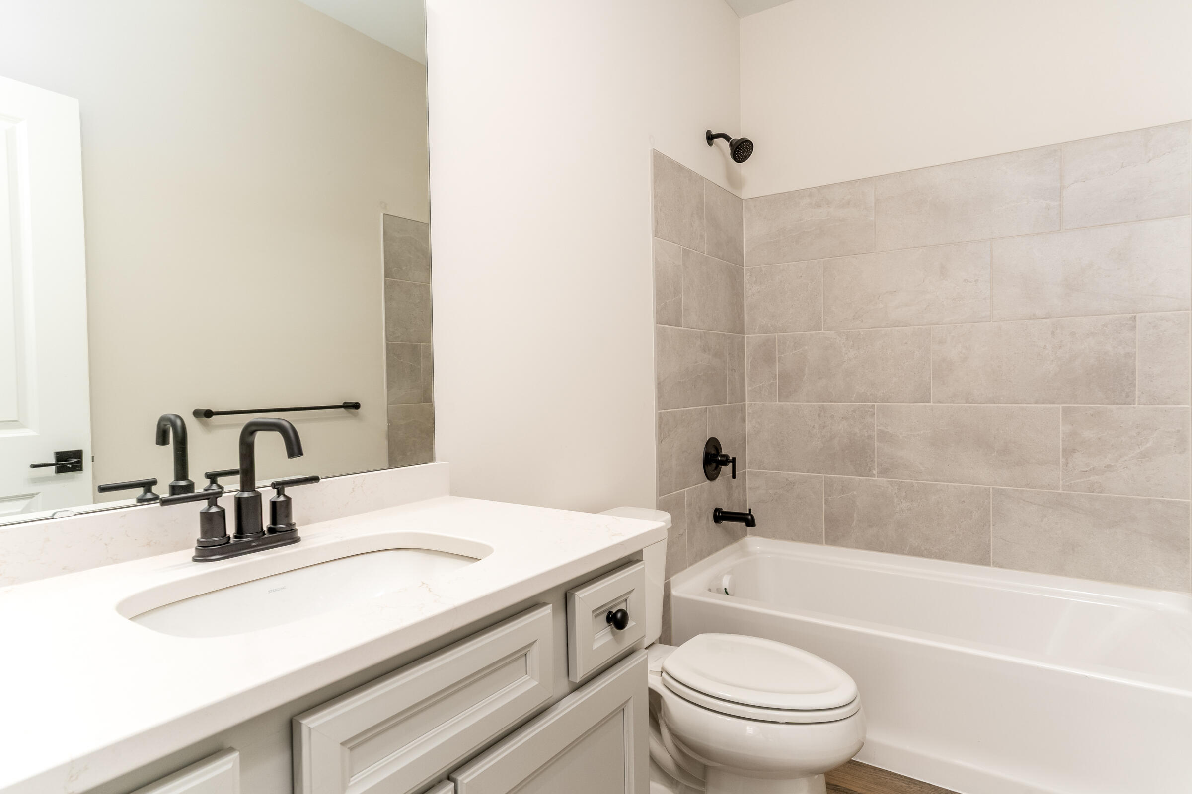 128 W 4th Street Property Photo 41