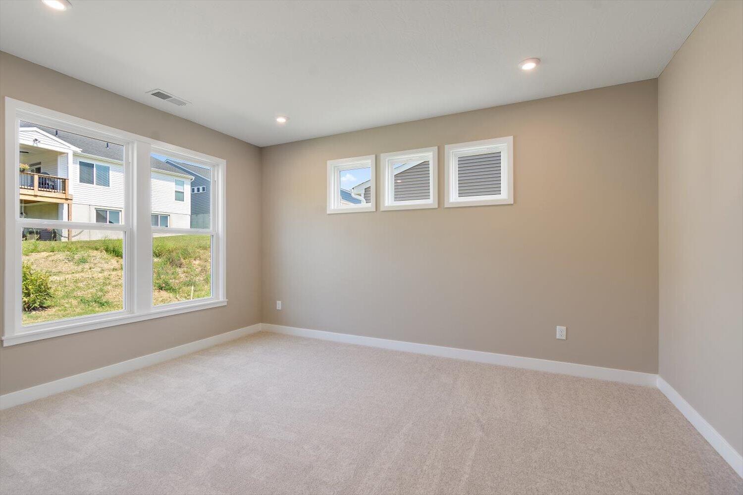 3965 Circollo Drive Property Photo 13