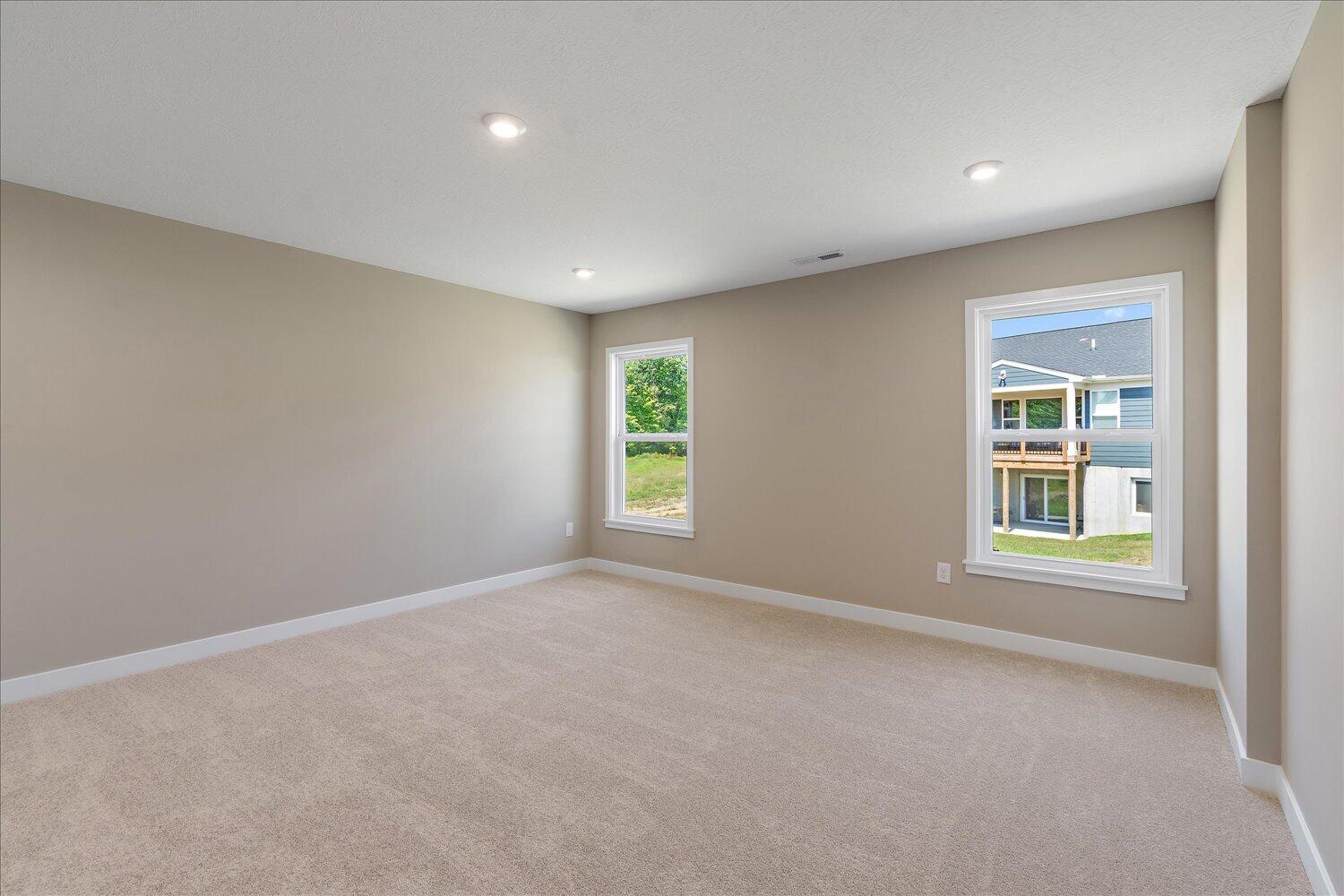 3965 Circollo Drive Property Photo 15