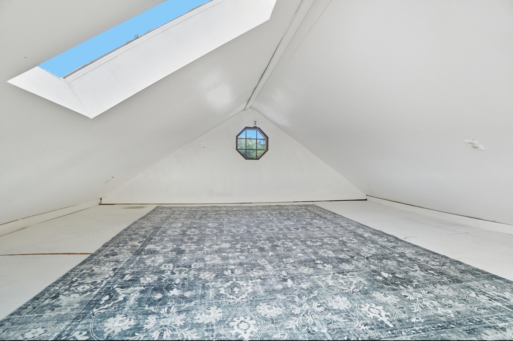 319 Altamont Road Property Photo 12