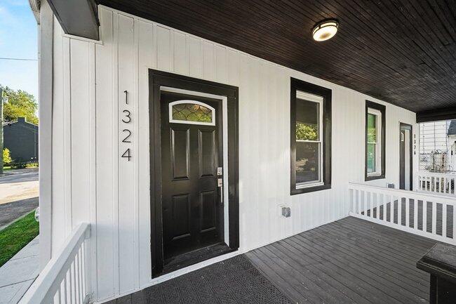1324 Scott Street Property Photo 3